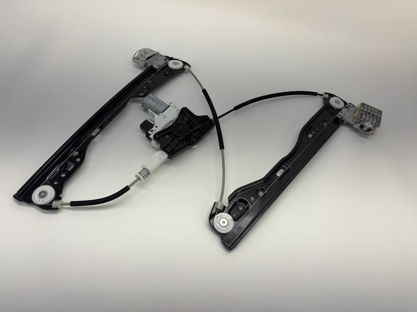 2025 Tesla Model Y Juniper Front Left Door Window Regulator 1987312-97-A