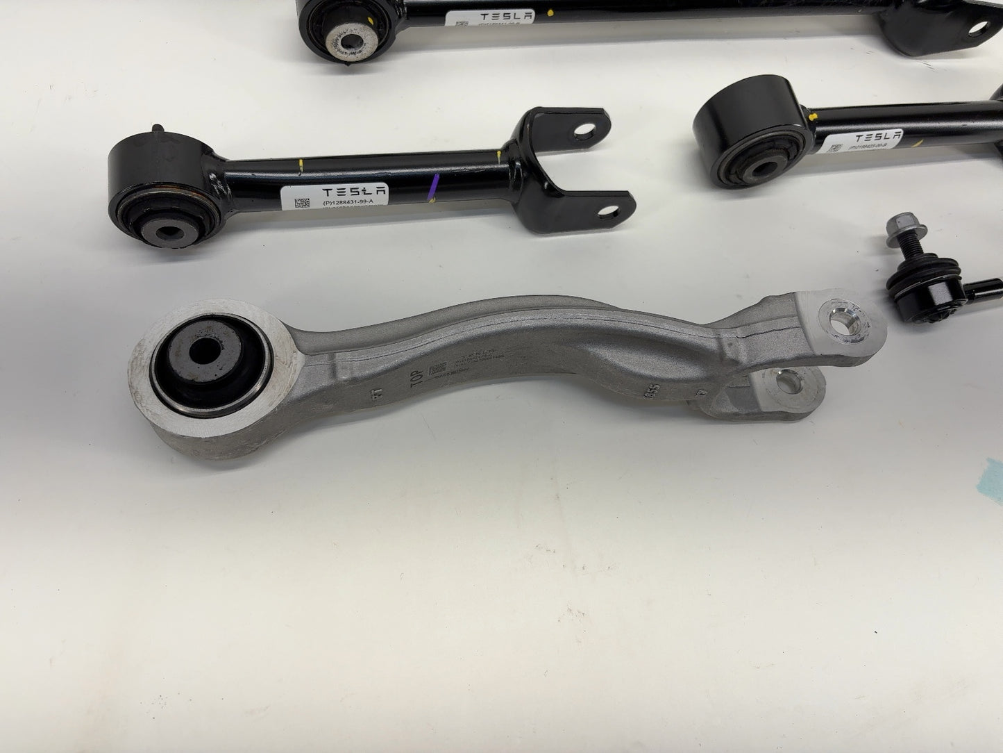 2026 Tesla Model Y Juniper Rear Right Control Arm Set 1277456-0R-A