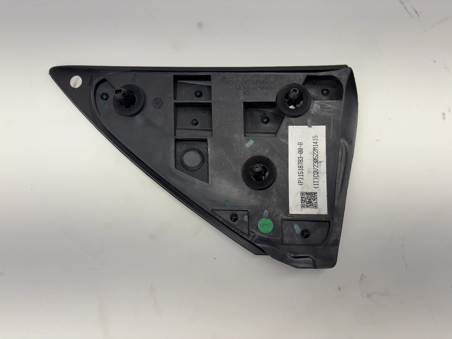 2021-2023 Tesla Model 3 Right Quarter Reflector 1518783-00-B