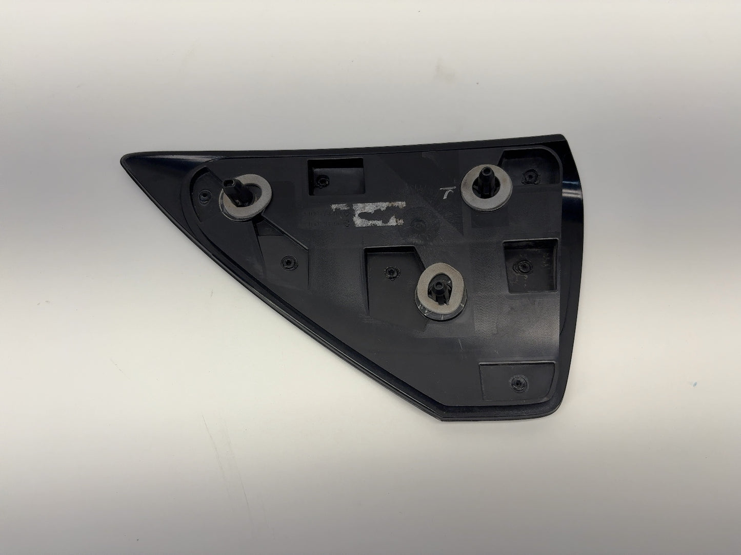 2021-2023 Tesla Model Y Right Quarter Reflector 1518783-00-B