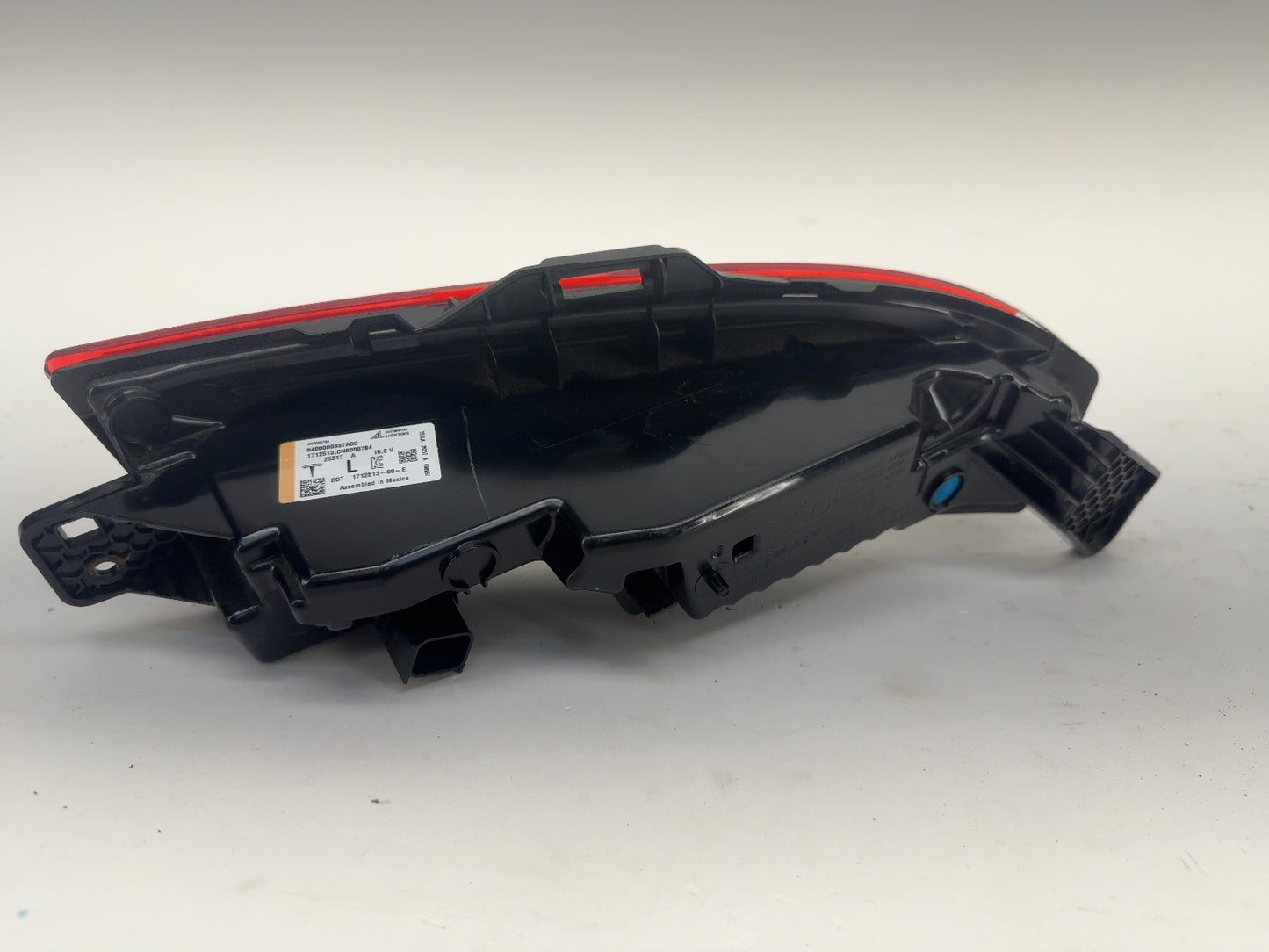 2025-2026 Tesla Model 3 Highland Rear Bumper Left Light 1712513-00-E