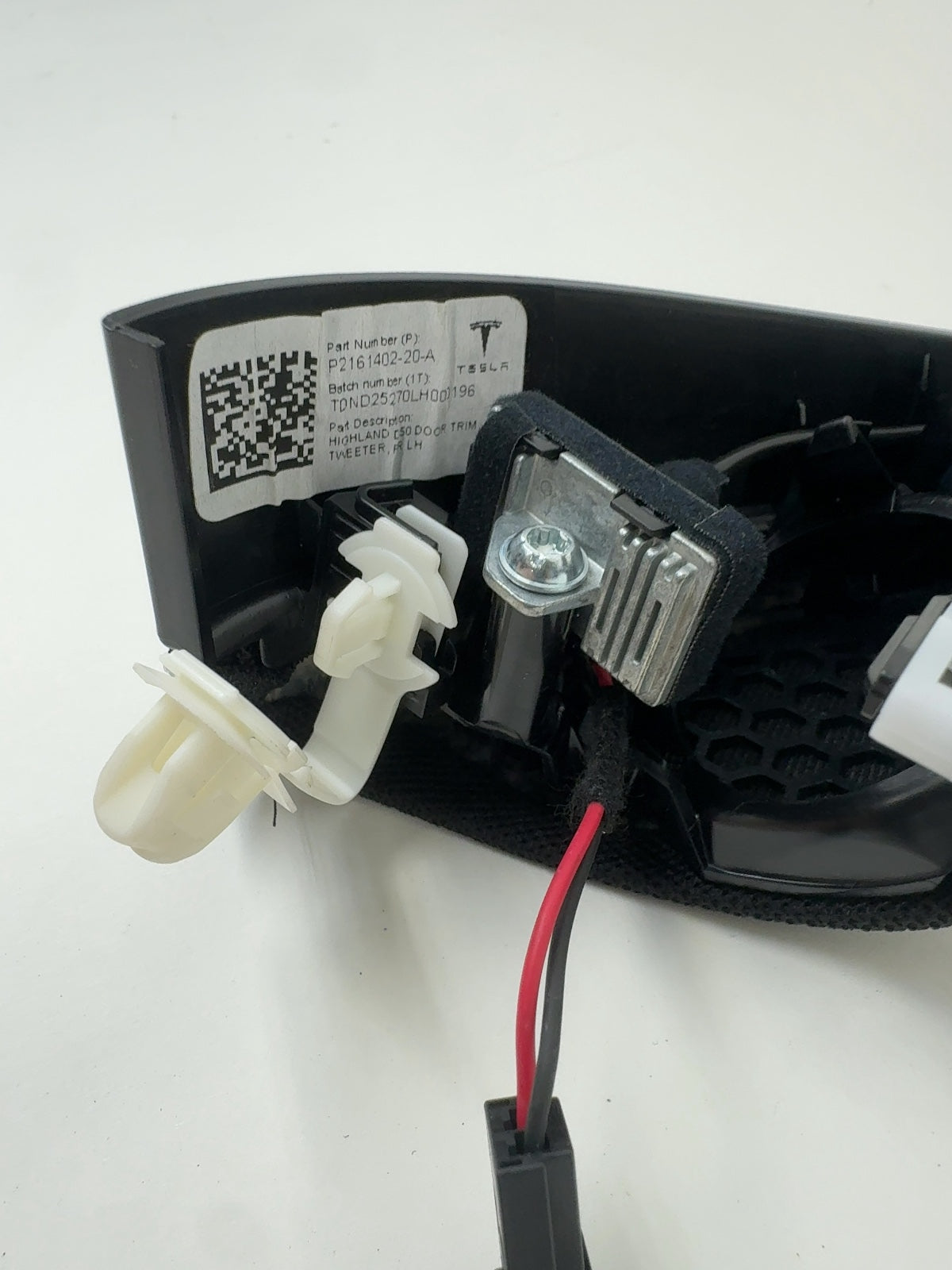 2025 Tesla Model 3 Highland Door Trim Tweeter Front Left 2161402-20-A