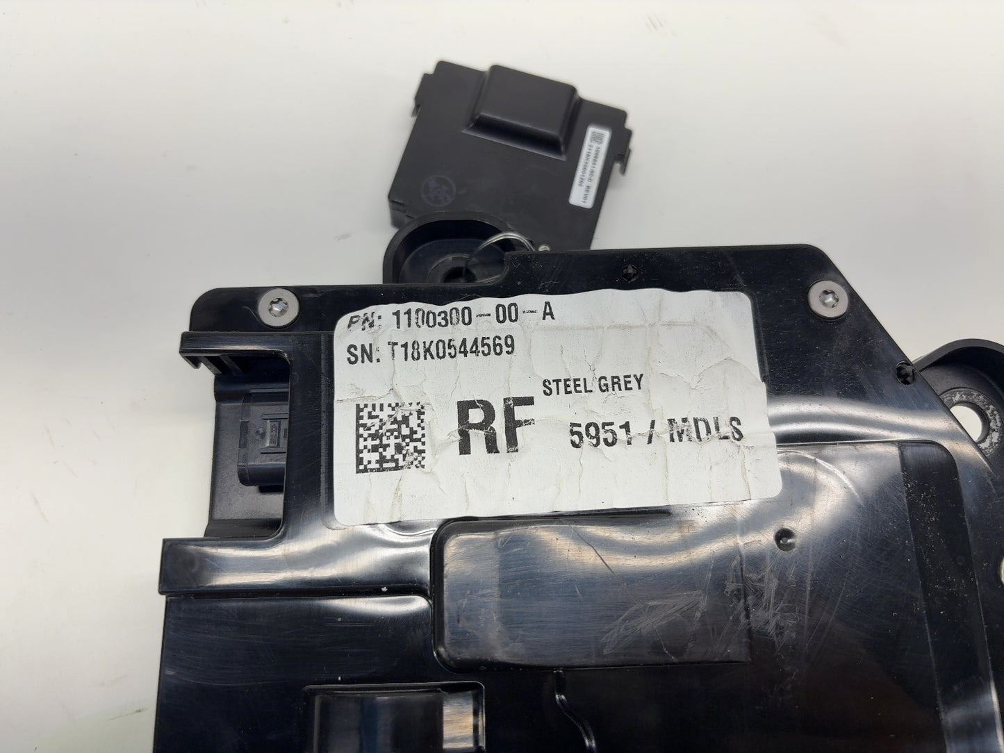 2018 Tesla Model S Front Exterior Door Handle Right 1100300-00-A
