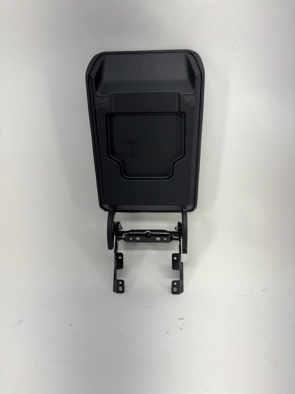 2026 Tesla Model Y Juniper Center Console Armrest 1987591-50-F