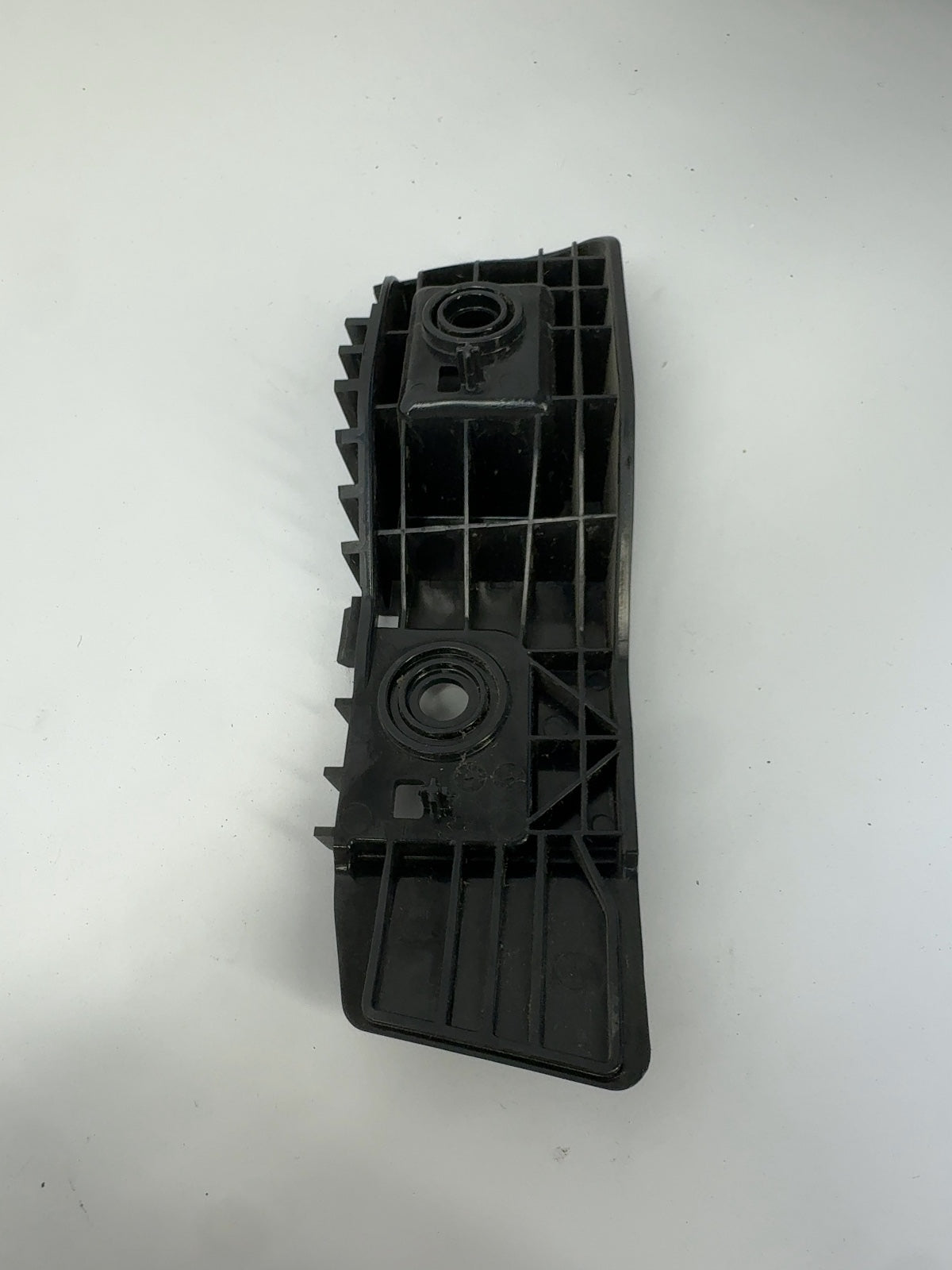 2018 Tesla Model 3 Bracket Tail Lamp Right 1083993-00-D