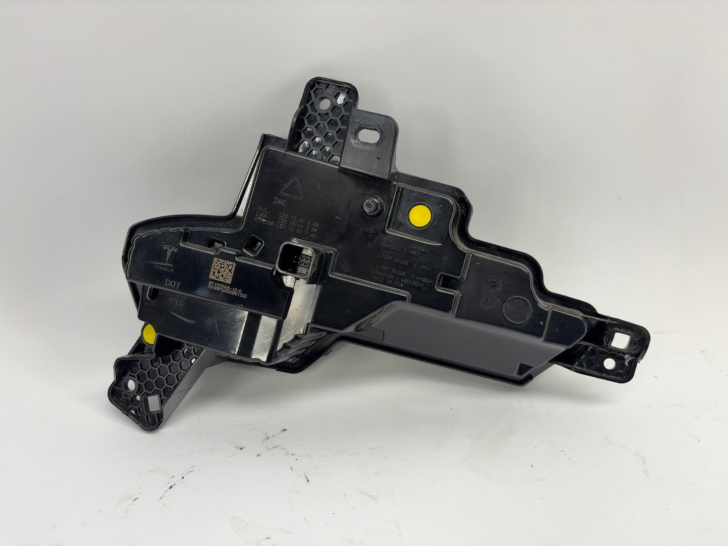 2026 Tesla Model Y Juniper Rear Right Bumper Light 1979445-10-D