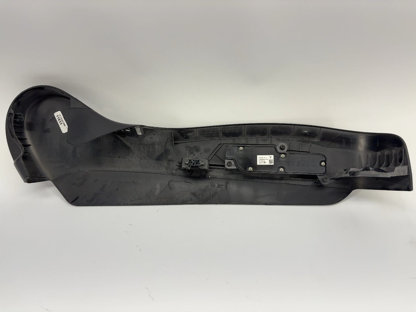 2021-2023 Tesla Model 3 Front Left Seat Side Trim With Buttons 1097518-00-F