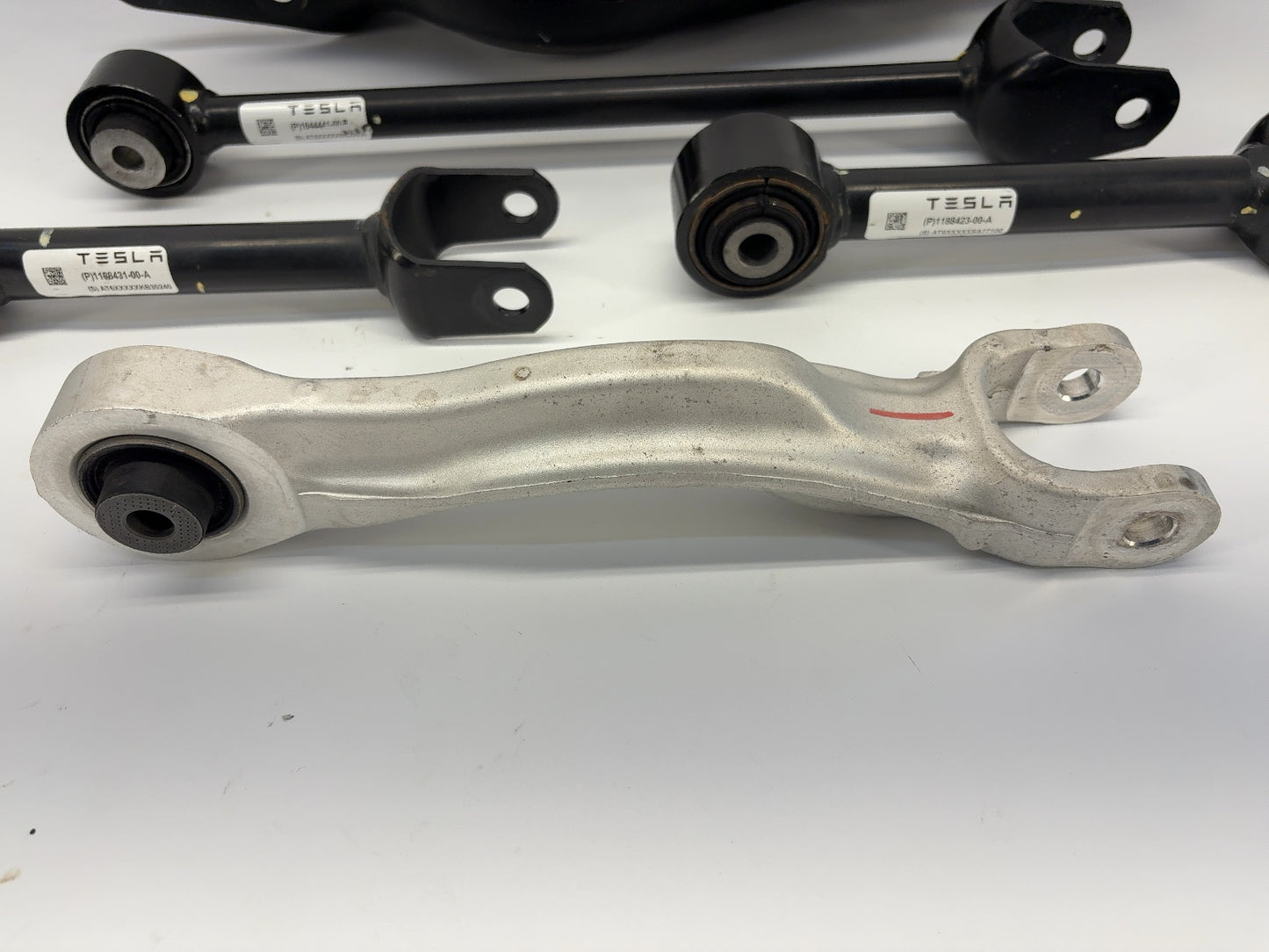2021-2024 Tesla Model Y Rear Control Arm Set 1188427-99-B
