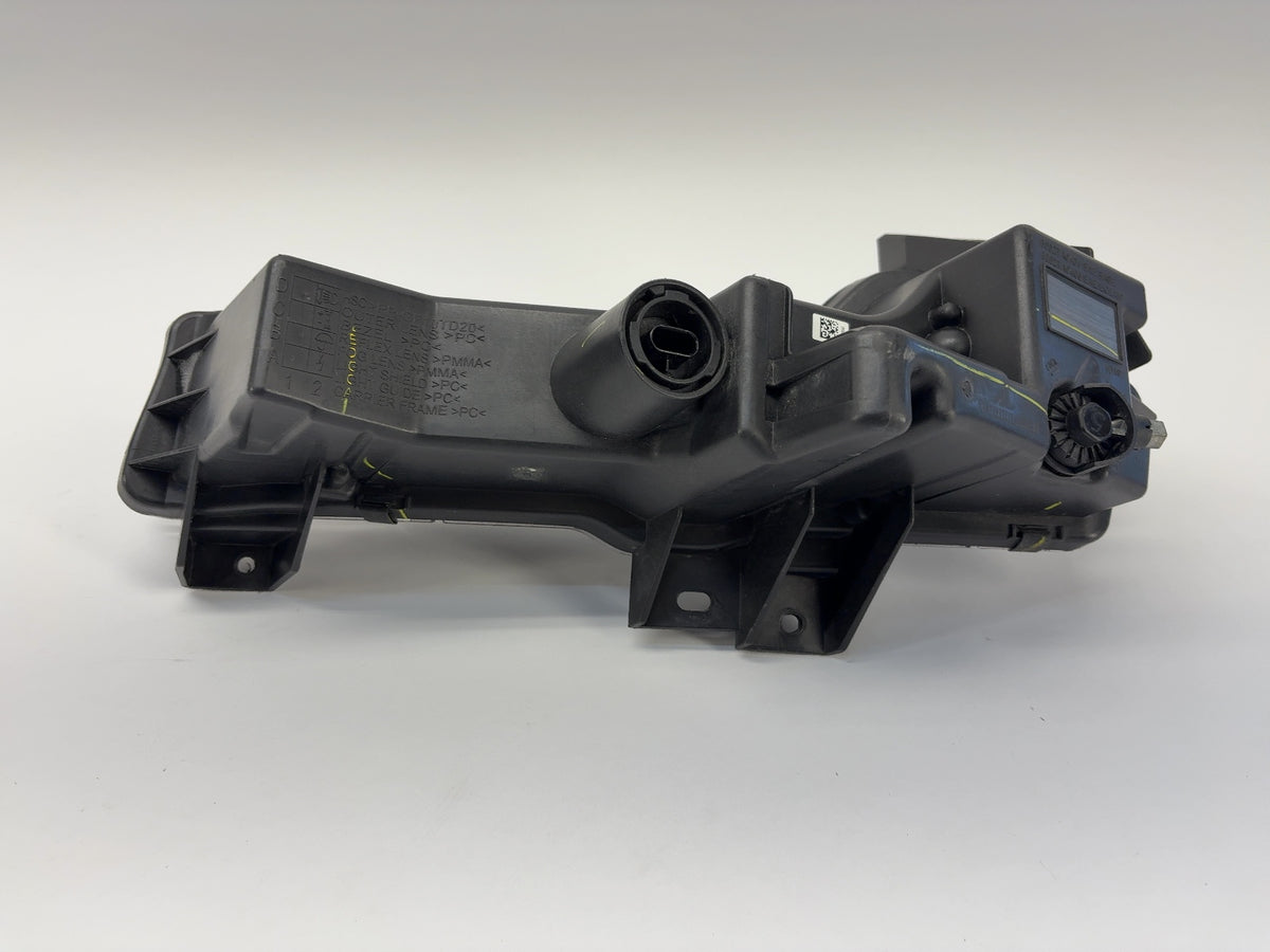 2017-2018 Tesla Model 3 Right Passenger Foglamp 1077392-00-C