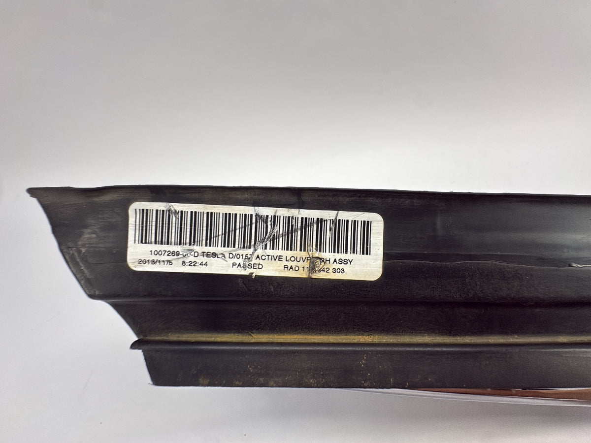 2013 Tesla Model S Active Louvre Right 1007269-00-D