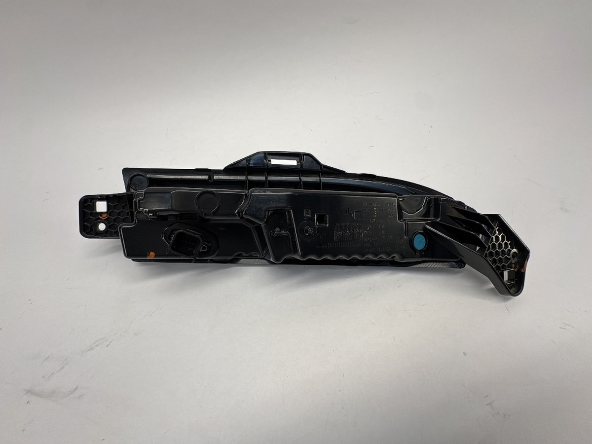 2025-2026 Tesla Model 3 Highland Rear Bumper Left Light 1712513-00-E