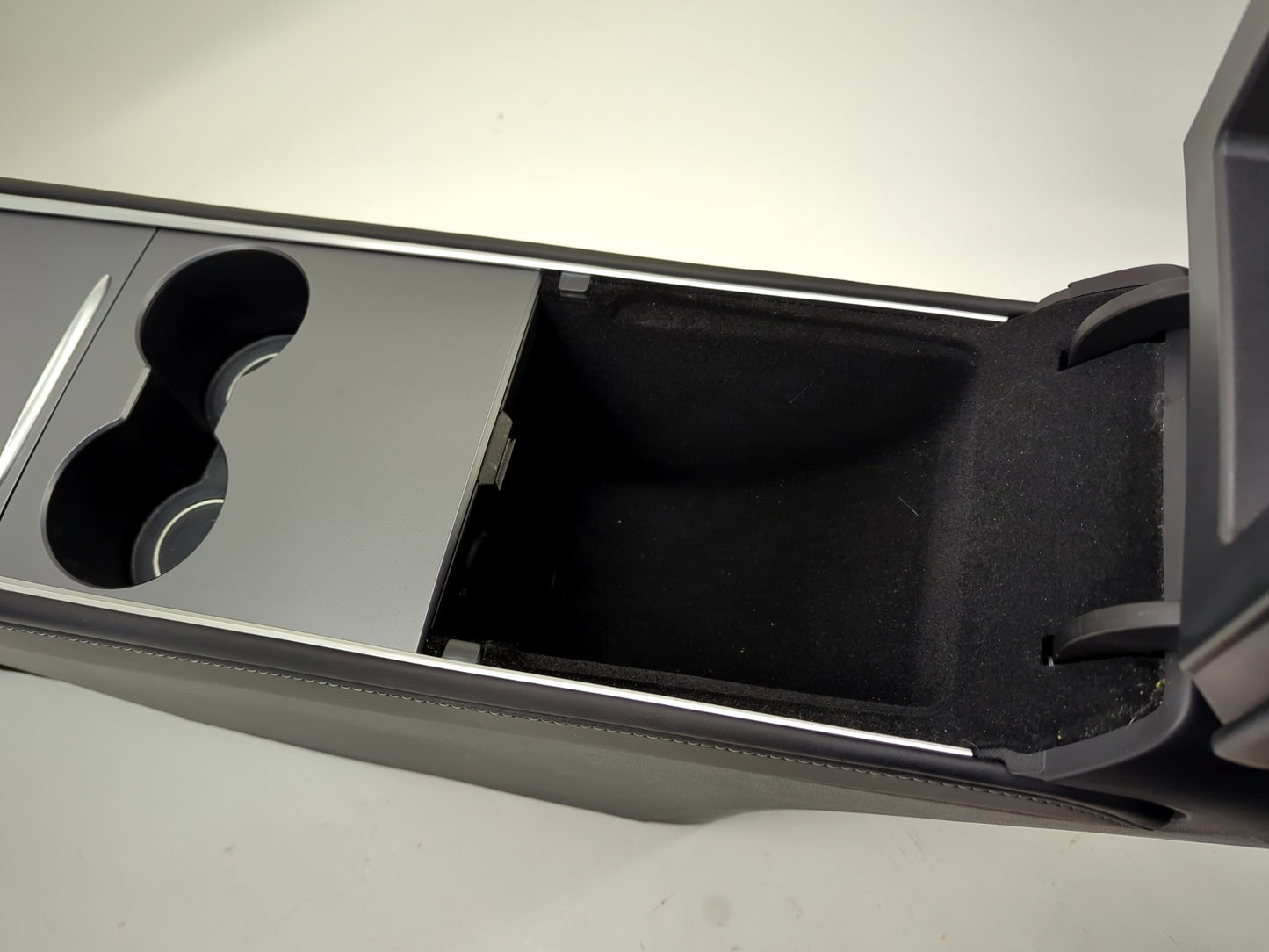 2022-2023 Tesla Model 3 Center Console 2.0 1755503-70-C