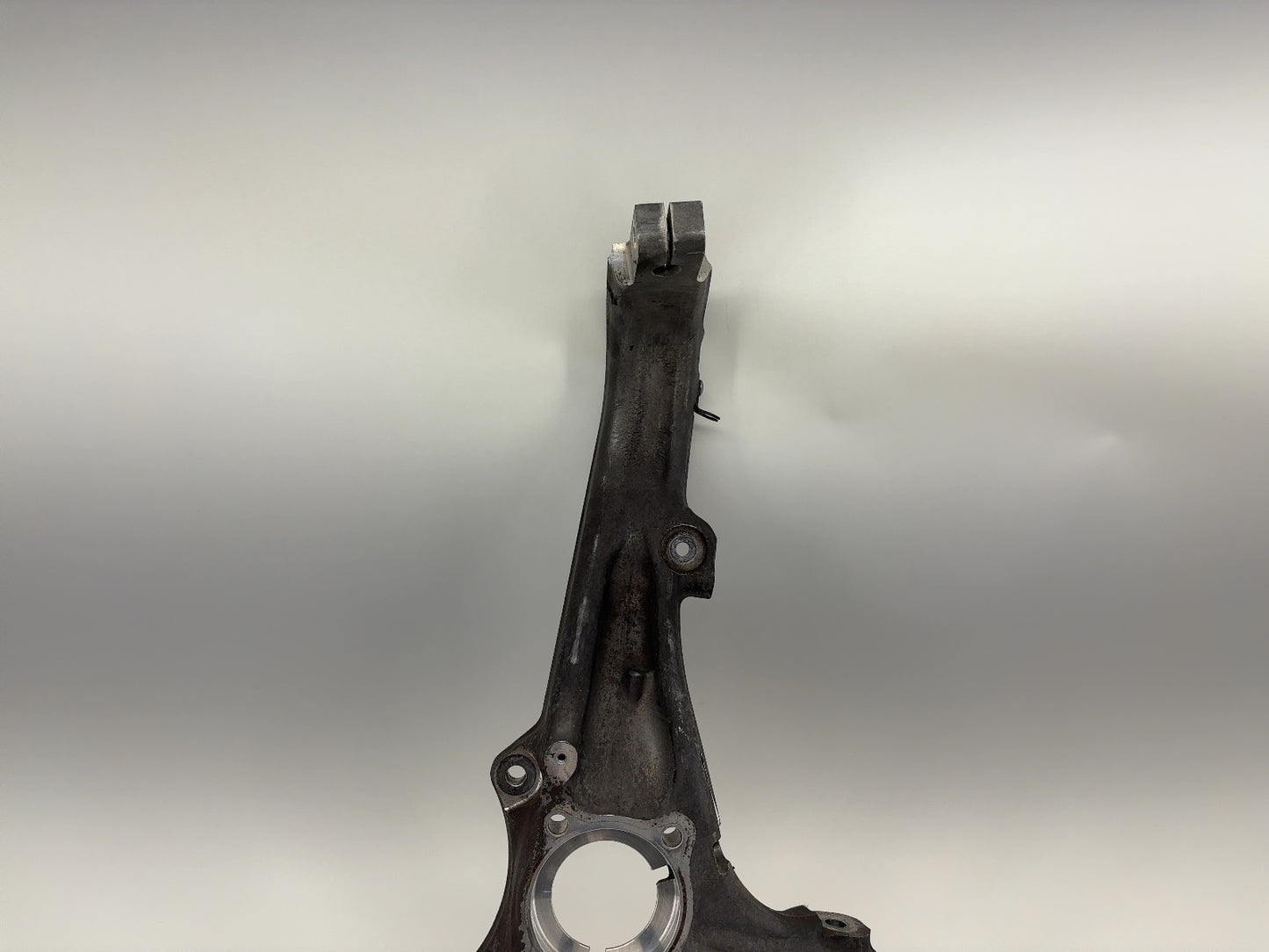 2018 Tesla Model X Front Right Knuckle 1027316-00-F