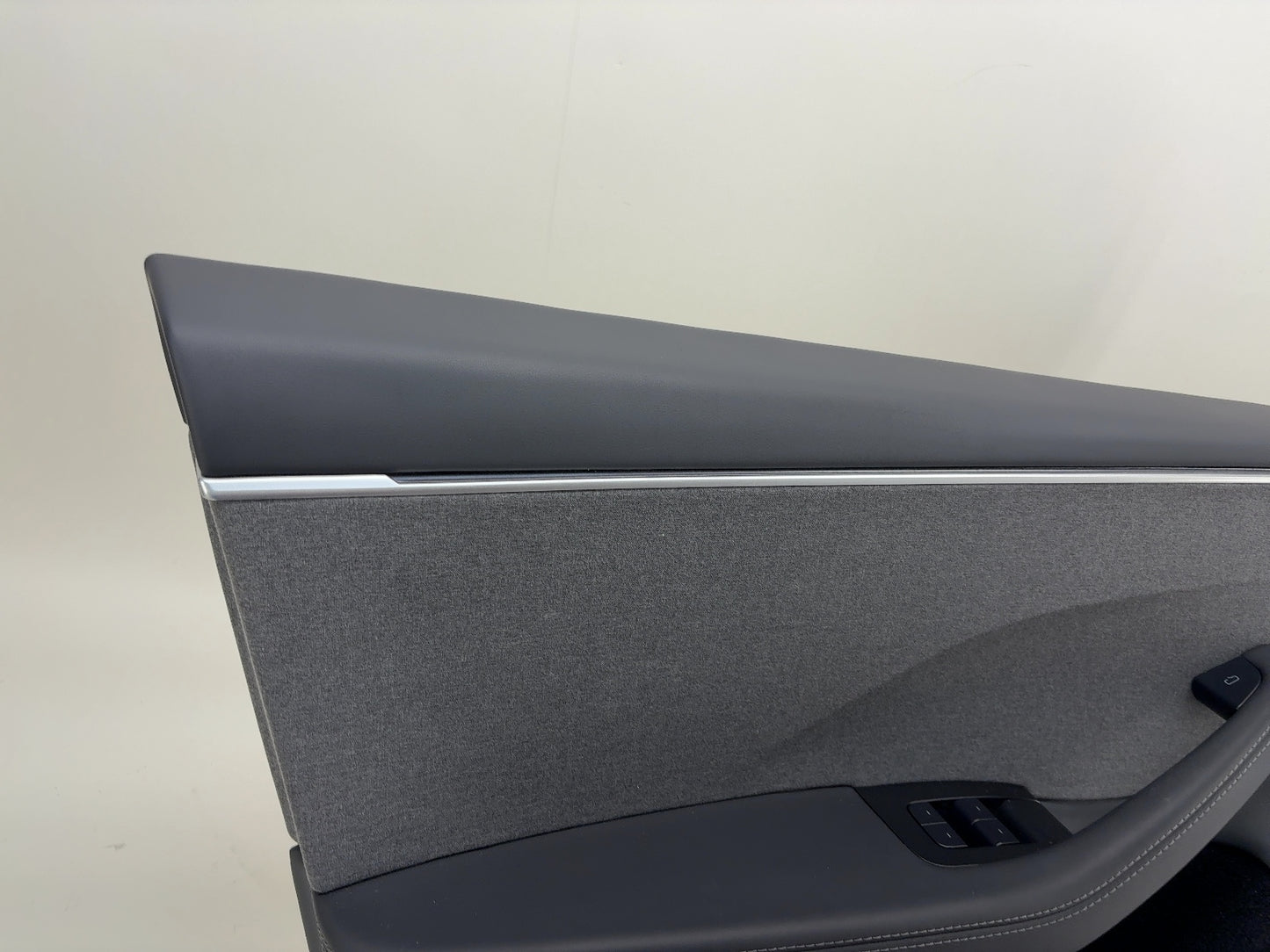 2025 Tesla Model 3 Highland Front Left Door Panel 1776730-20-E