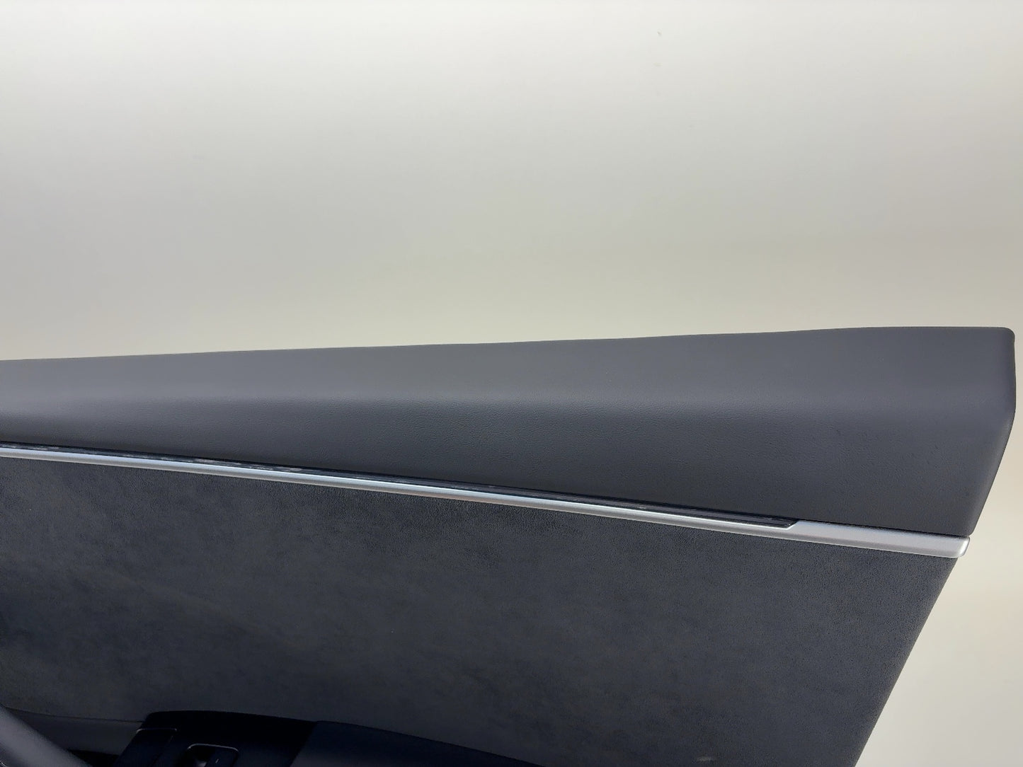 2024 Tesla Model 3 Highland Front Right Door Panel 1983177-20-C