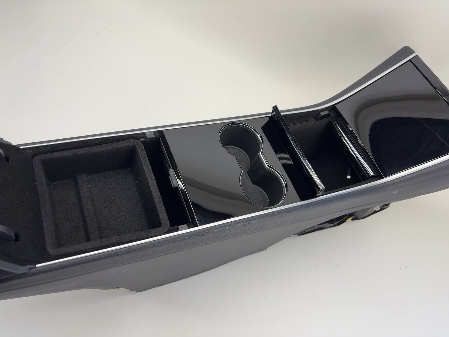 2021 Tesla Model Y Center Console 1516036-00-B