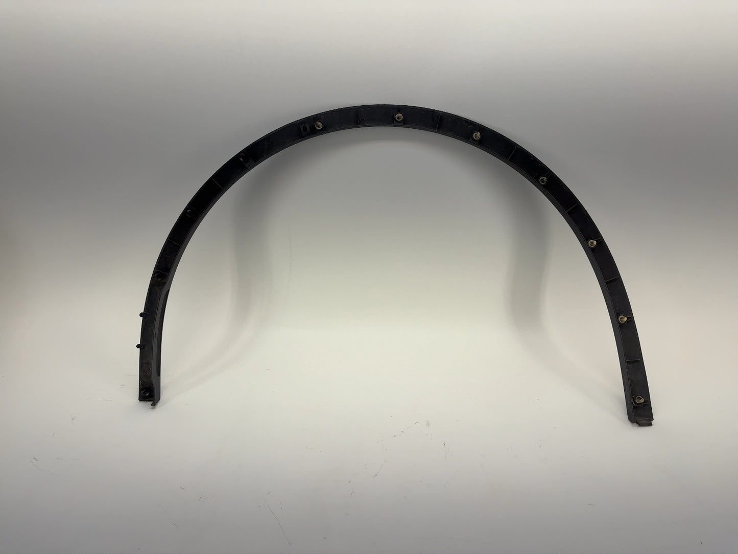 2021 Tesla Model Y Front Right Wheel Arch Molding 1494186-00-B
