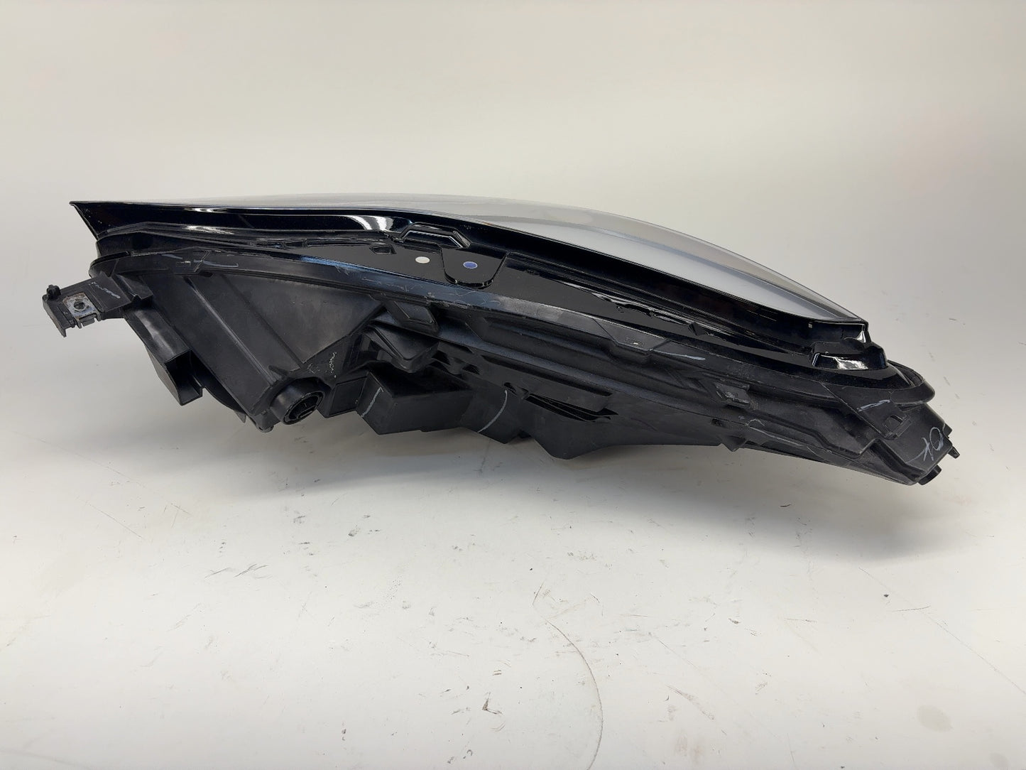 2024-2025 Tesla Model Y Global Headlamp Right 1514953-00-E