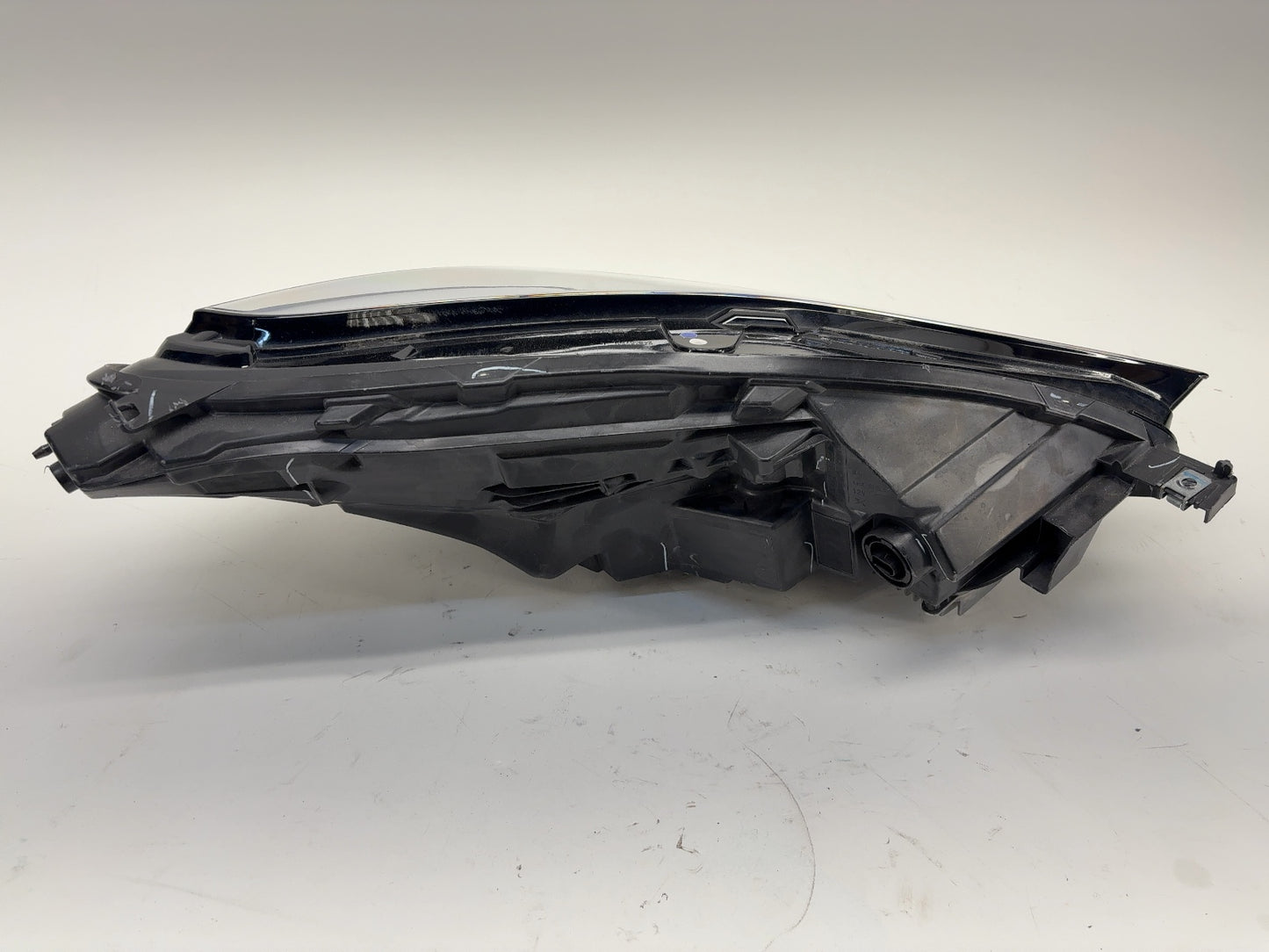 2024 Tesla Model Y Global Headlamp Left 1514952-00-E