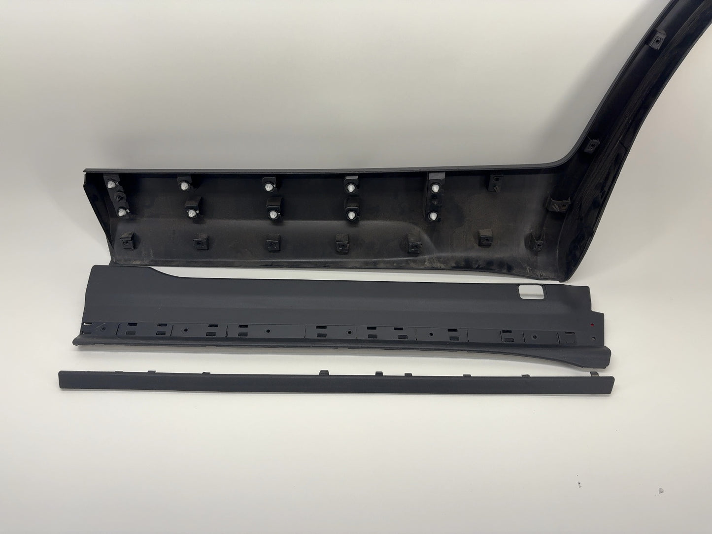 2023 Rivian R1S Rear Right Door Cladding PT00003351-K