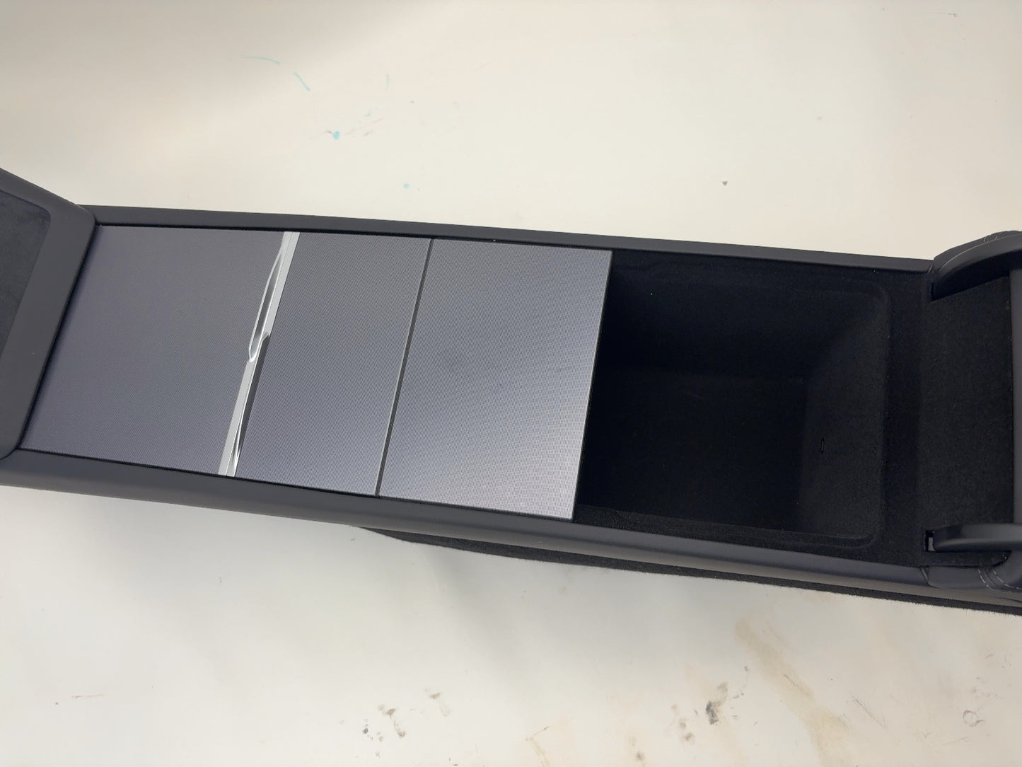 2025 Tesla Model 3 Highland Center Console 1714377-28-F