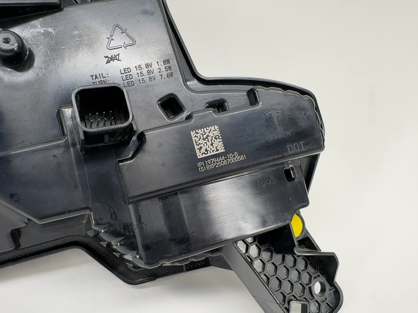 2026 Tesla Model Y Juniper Rear Lamp Left 1979444-10-D