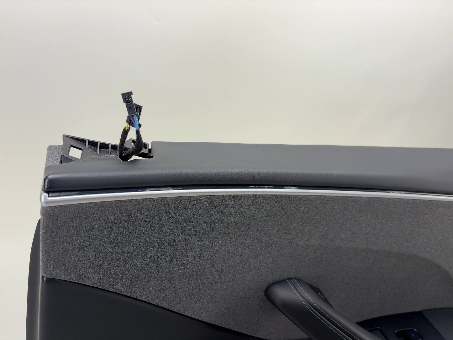 2025 Tesla Model 3 Highland Front Right Door Panel 1776740-20-D