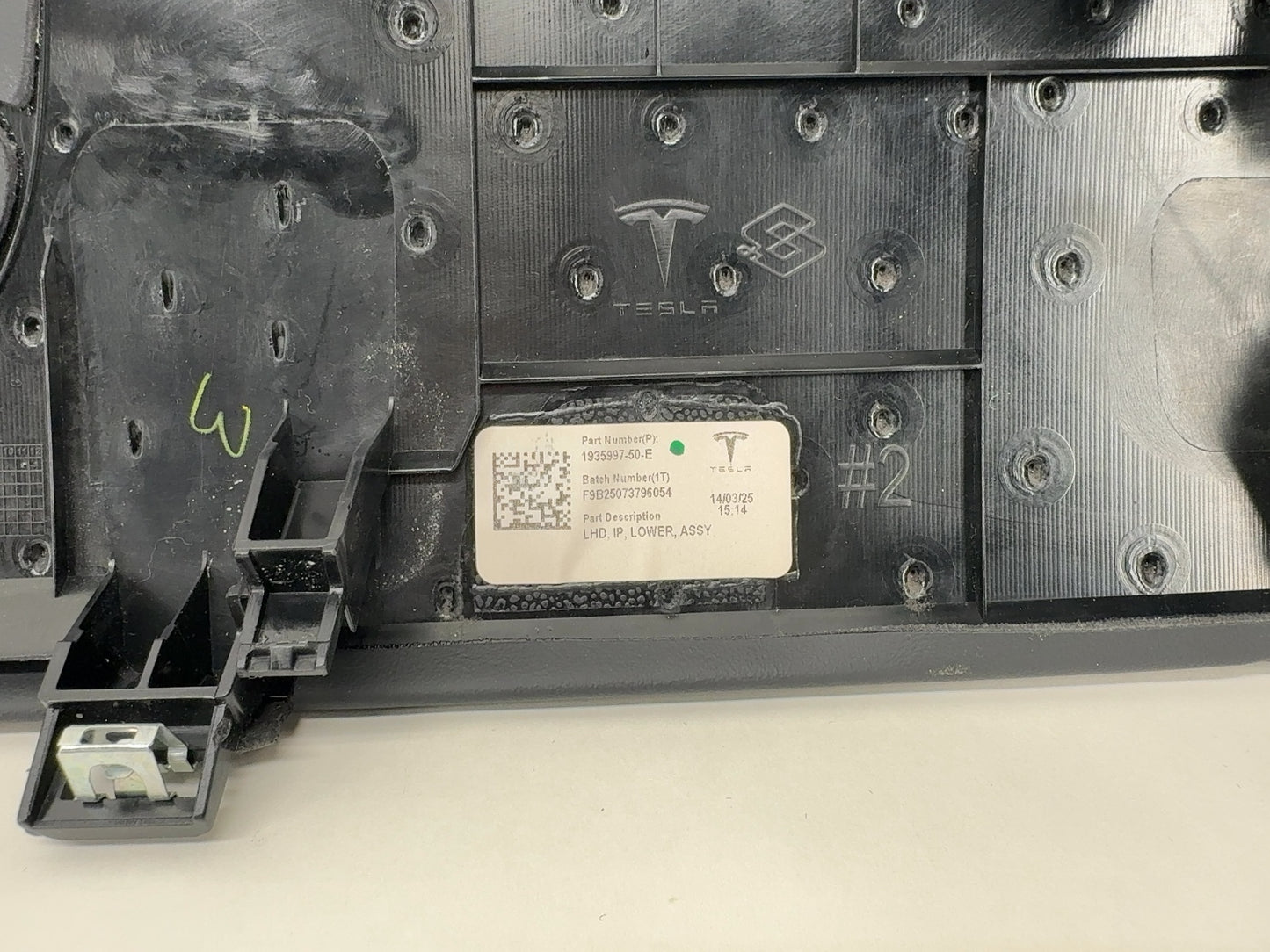 2026 Tesla Model Y Juniper Instrument Panel Lower 1935997-50-E