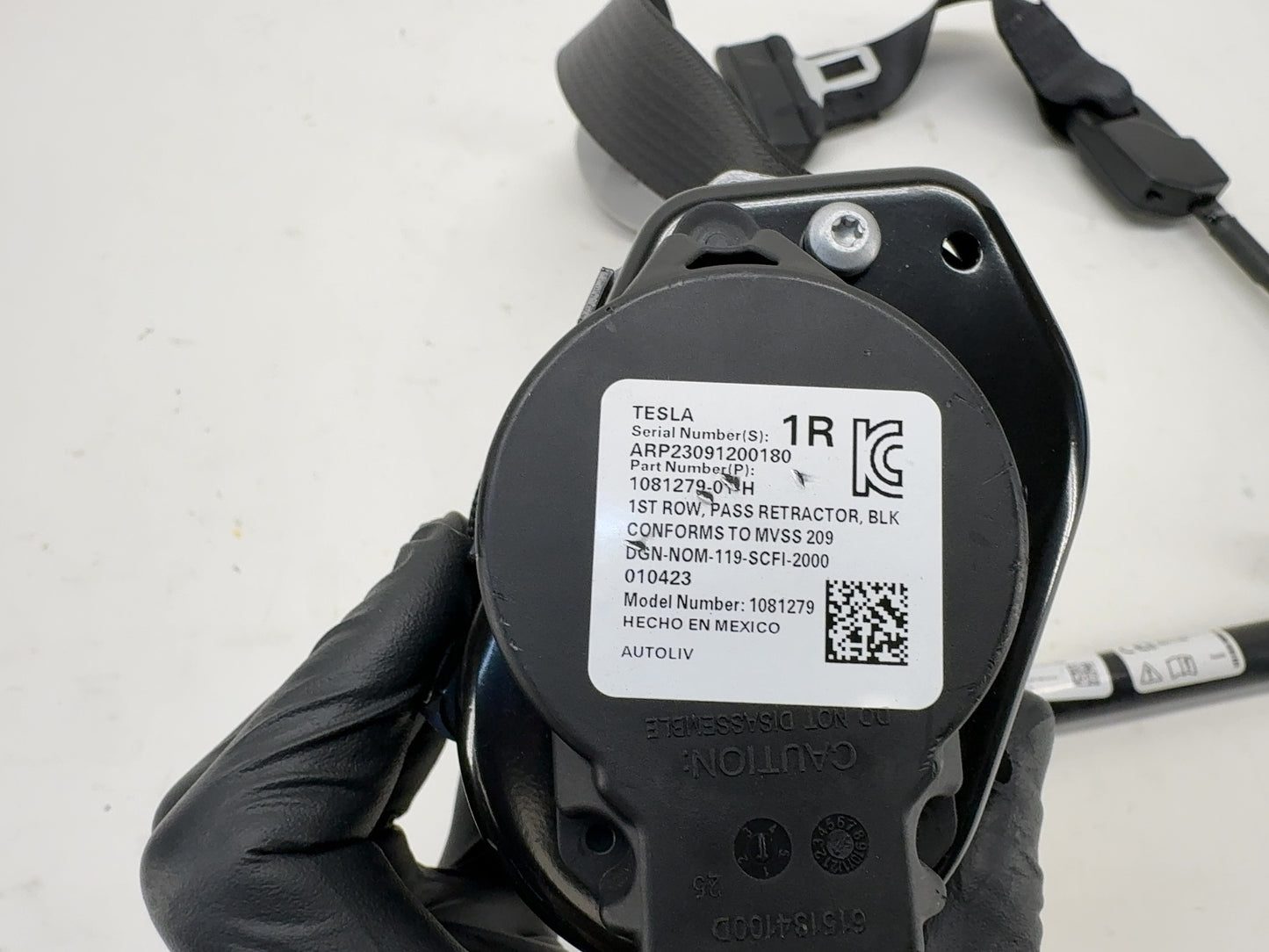 2021-2023 Tesla Model 3 Front Right Seatbelt w Pretensioner 1081279-01-H