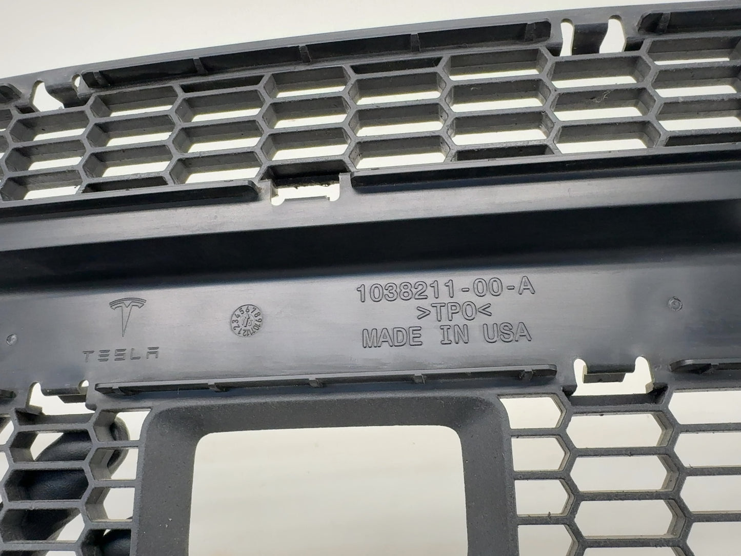 2014 Tesla Model S Front Bumper Grille 1038211-00-A