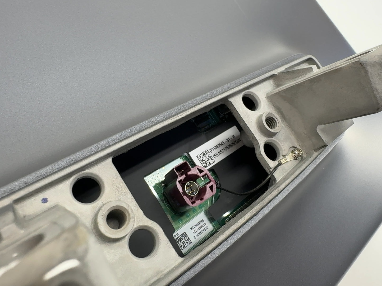 2022-2023 Tesla Model 3 Center Display 1089543-00-J