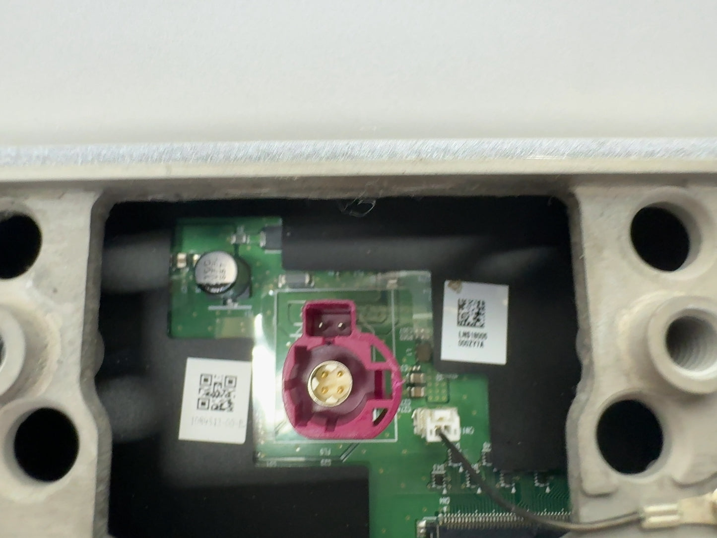 2018 Tesla Model 3 Center Display 1089543-00-B