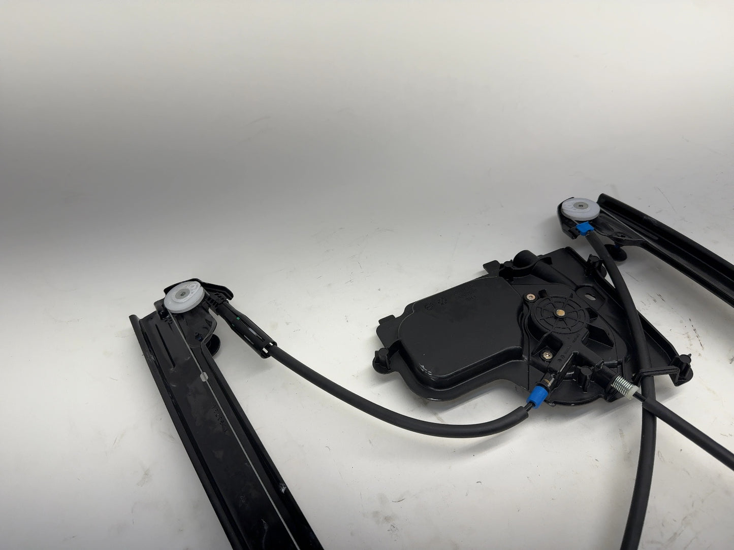 2025 Tesla Model 3 Highland Front Right Door Window Regulator 2187303-99-A