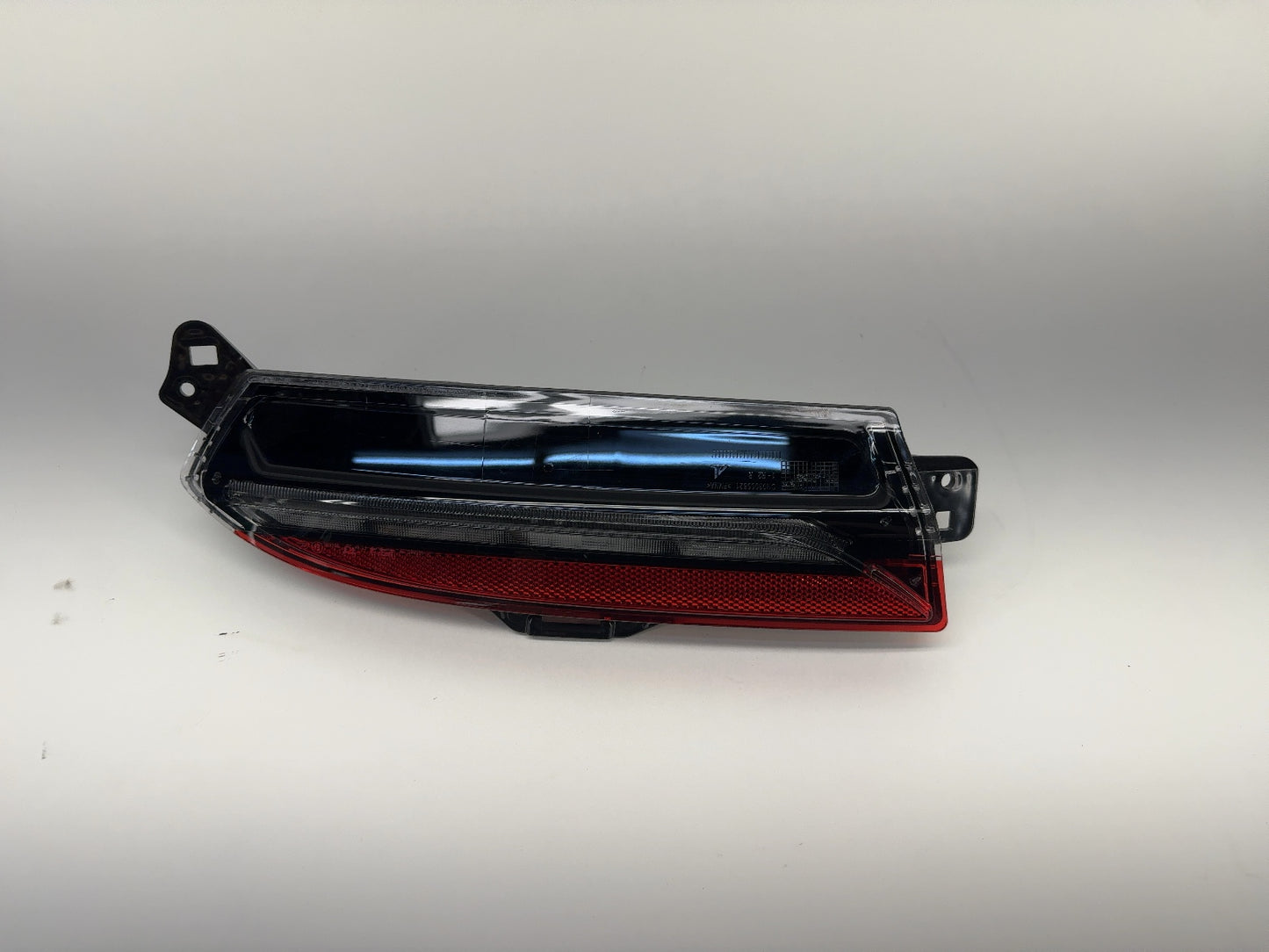 2025-2026 Tesla Model 3 Highland Rear Bumper Right Light 1712514-00-E