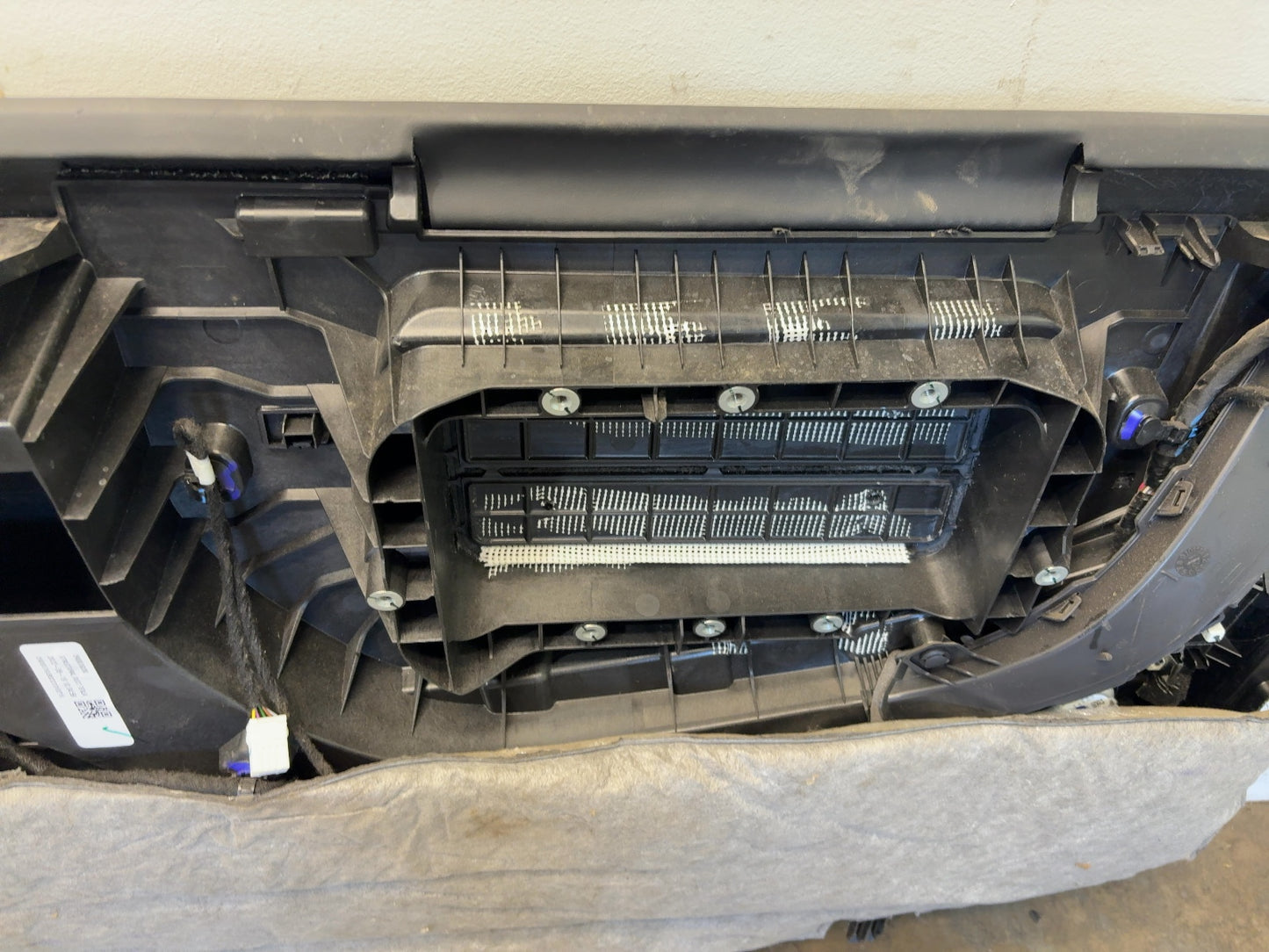 2021-2025 Tesla Model X Instrument Dash Panel 1613662-00-J