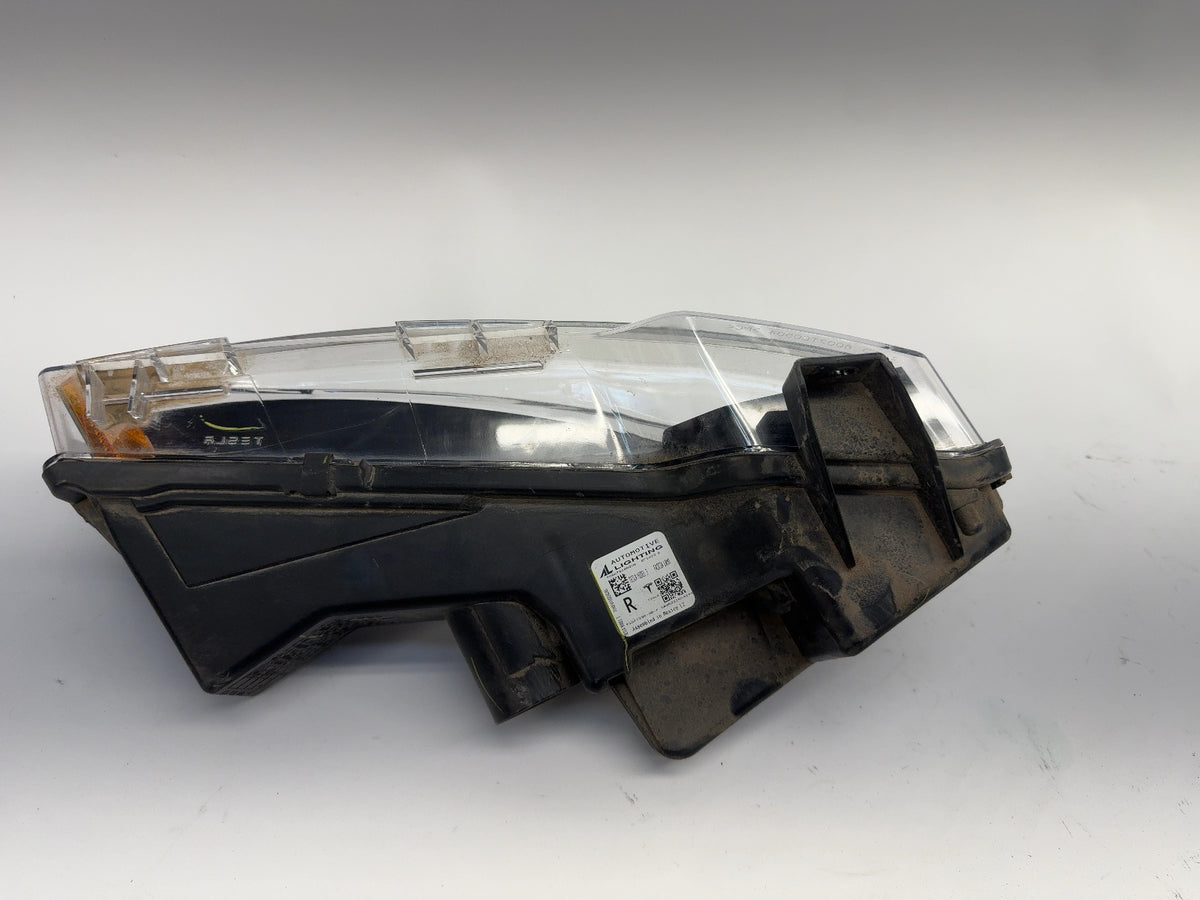 2021-2023 Tesla Model 3 Front Right Foglamp Base 1077390-00-F