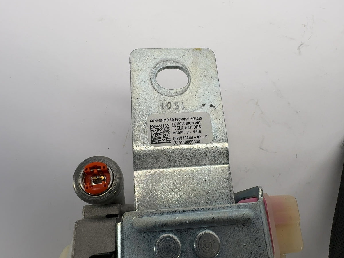 2015 Tesla Model S Front Left Seatbelt With Pretensioner 1019468-02-C