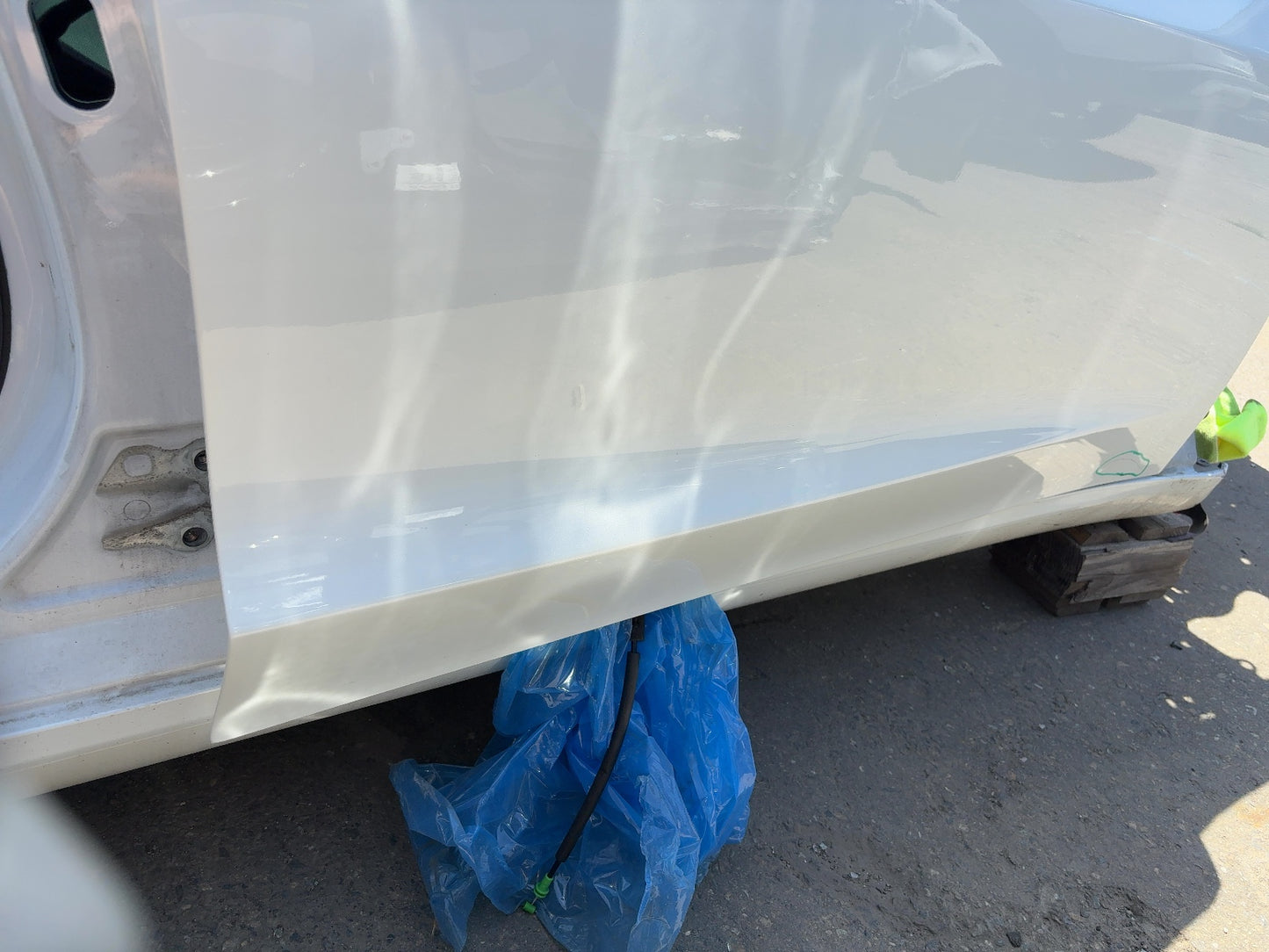 2018-2023 Tesla Model 3 Front Right Door Shell 1081420-E0-C