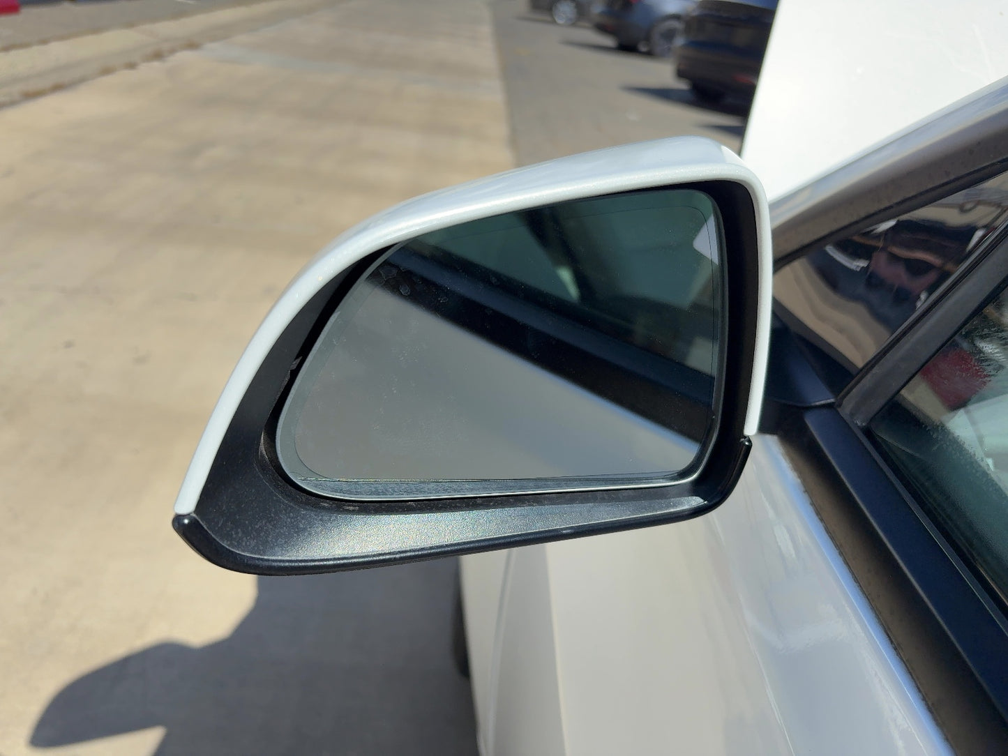 2021-2022 Tesla Model 3 Front Left Door Mirror Assembly 1592031-00-F