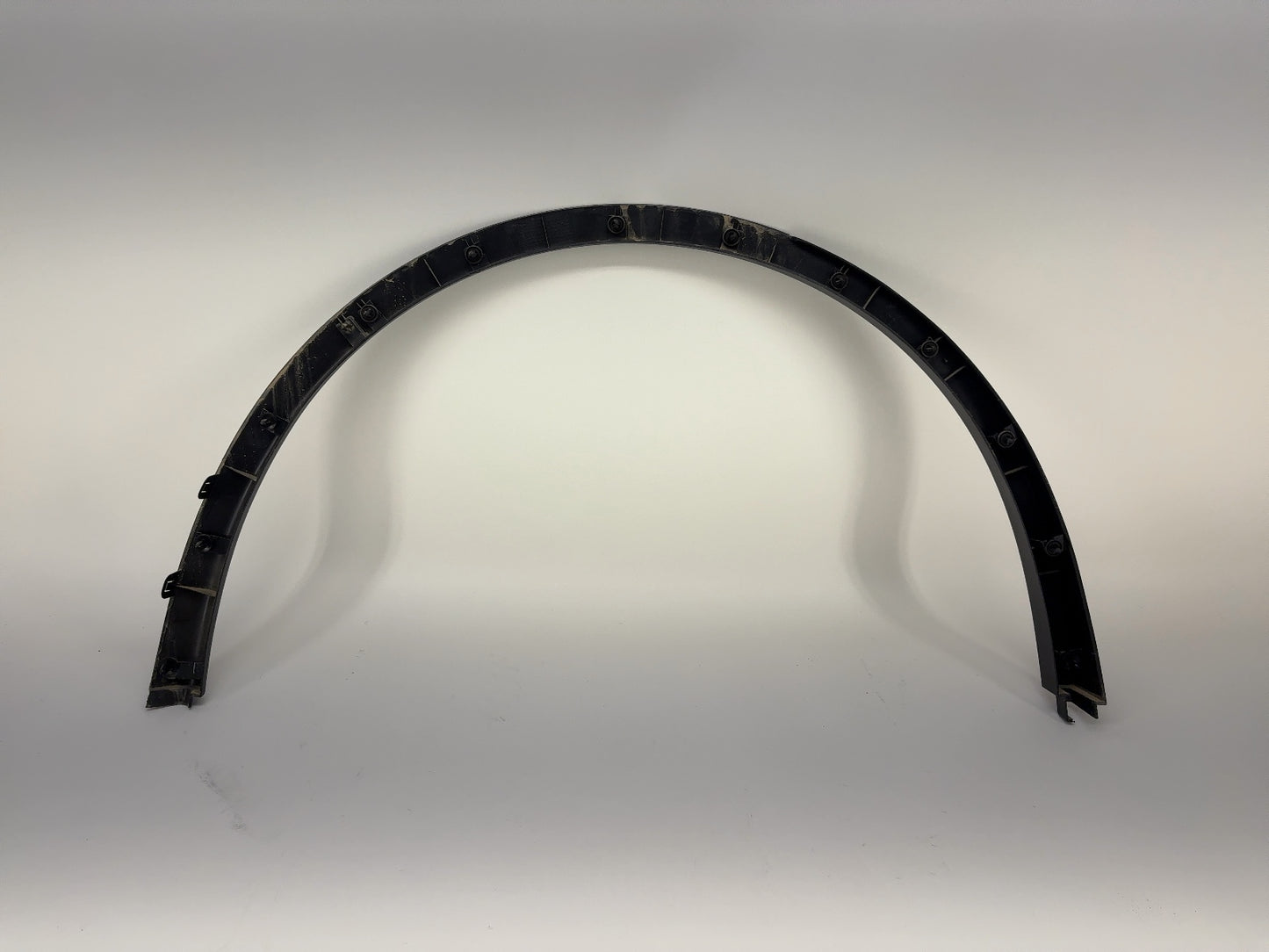 2025 Tesla Model Y Rear Fender Garnish Left 1494187-98-C