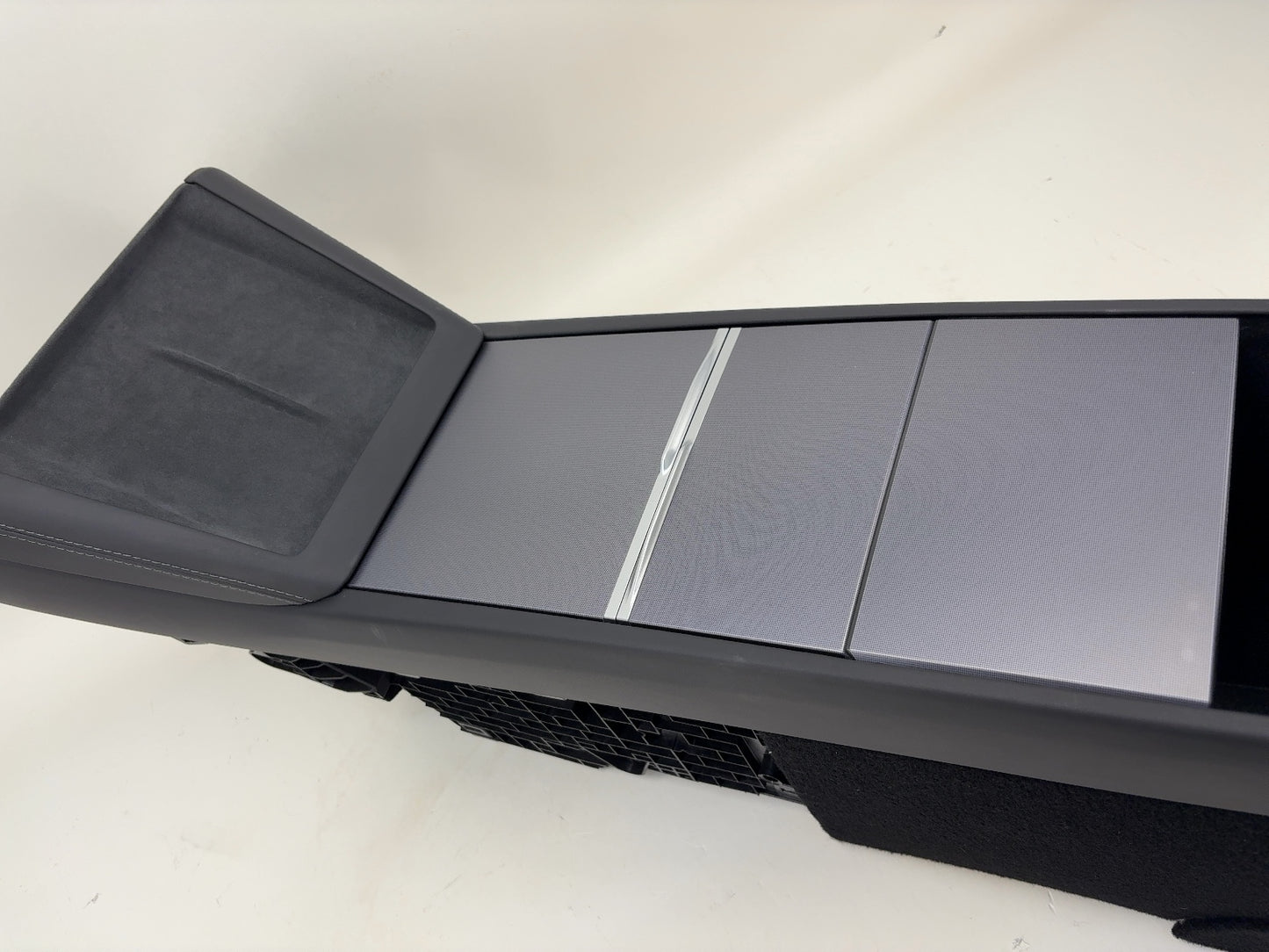 2025 Tesla Model 3 Highland Center Console 1714377-24-L