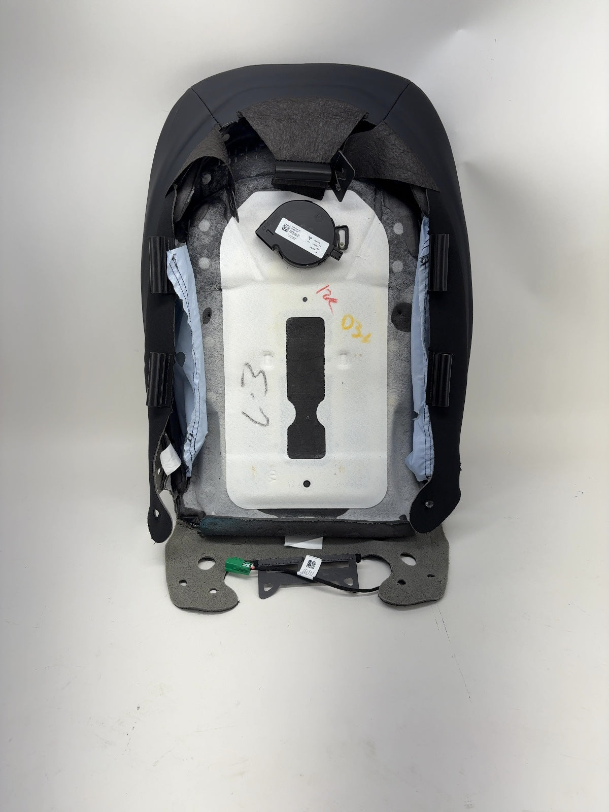 2025 Tesla Model 3 Highland Front Driver Seat Upper Cushion Dual Bag 1964744-91-C