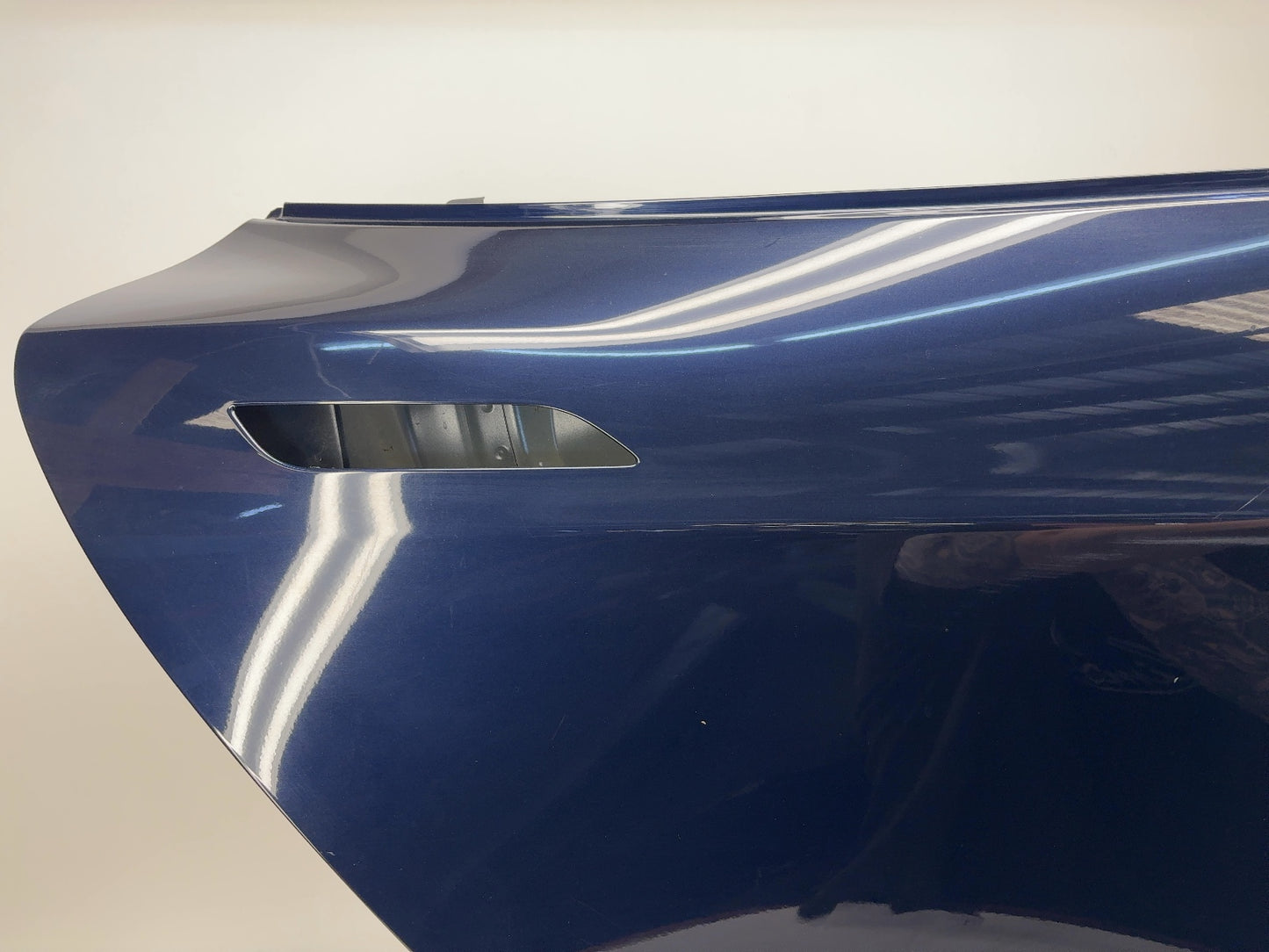 2014 Tesla Model S Rear Right Door Shell 6006566-E0-H