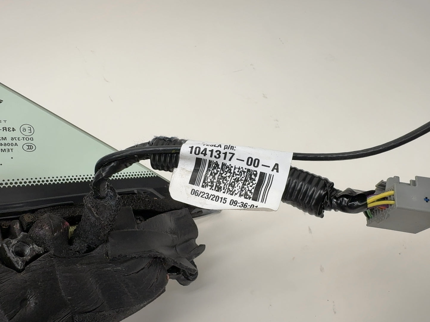 2015 Tesla Model S Front Left Door Mirror Assembly 1041317-00-A