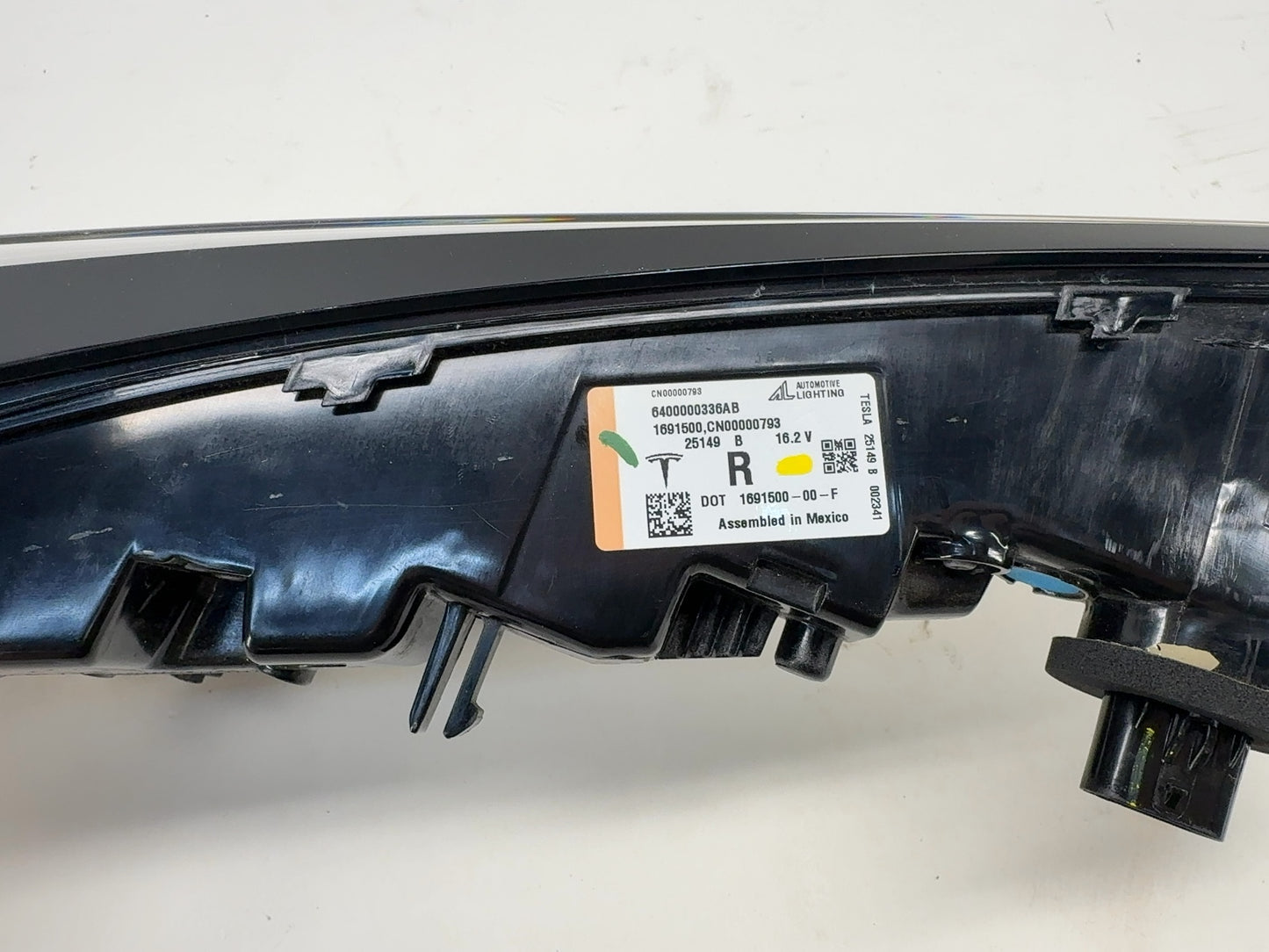 2024-2025 Tesla Model 3 Highland Tail Lamp Liftgate Trunk Right 1691500-00-F