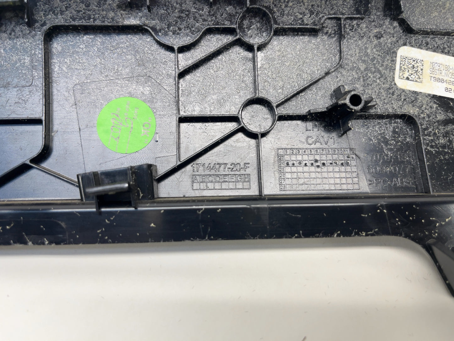 2025 Tesla Model 3 Center Console Left Hockey Stick Trim 1714477-20-F