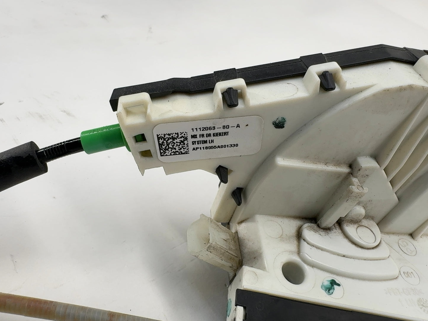 2018 Tesla Model X Front Left Door Latch Assembly 1112063-80-A