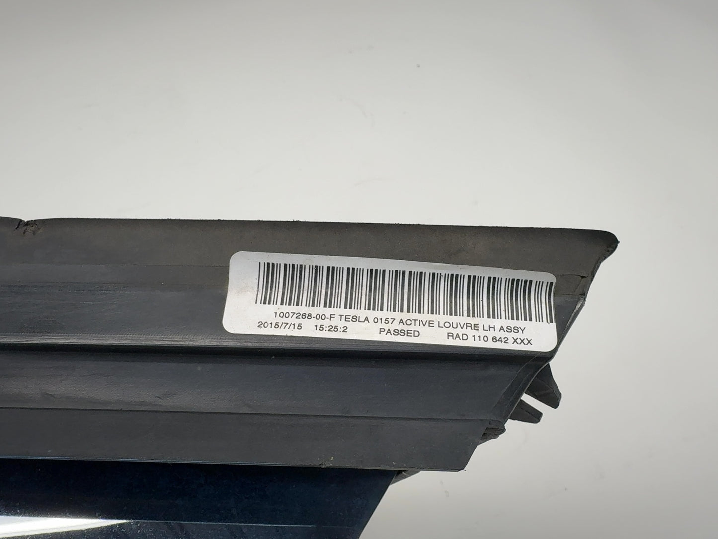 2015 Tesla Model S Active Louvre Left 1007268-00-F