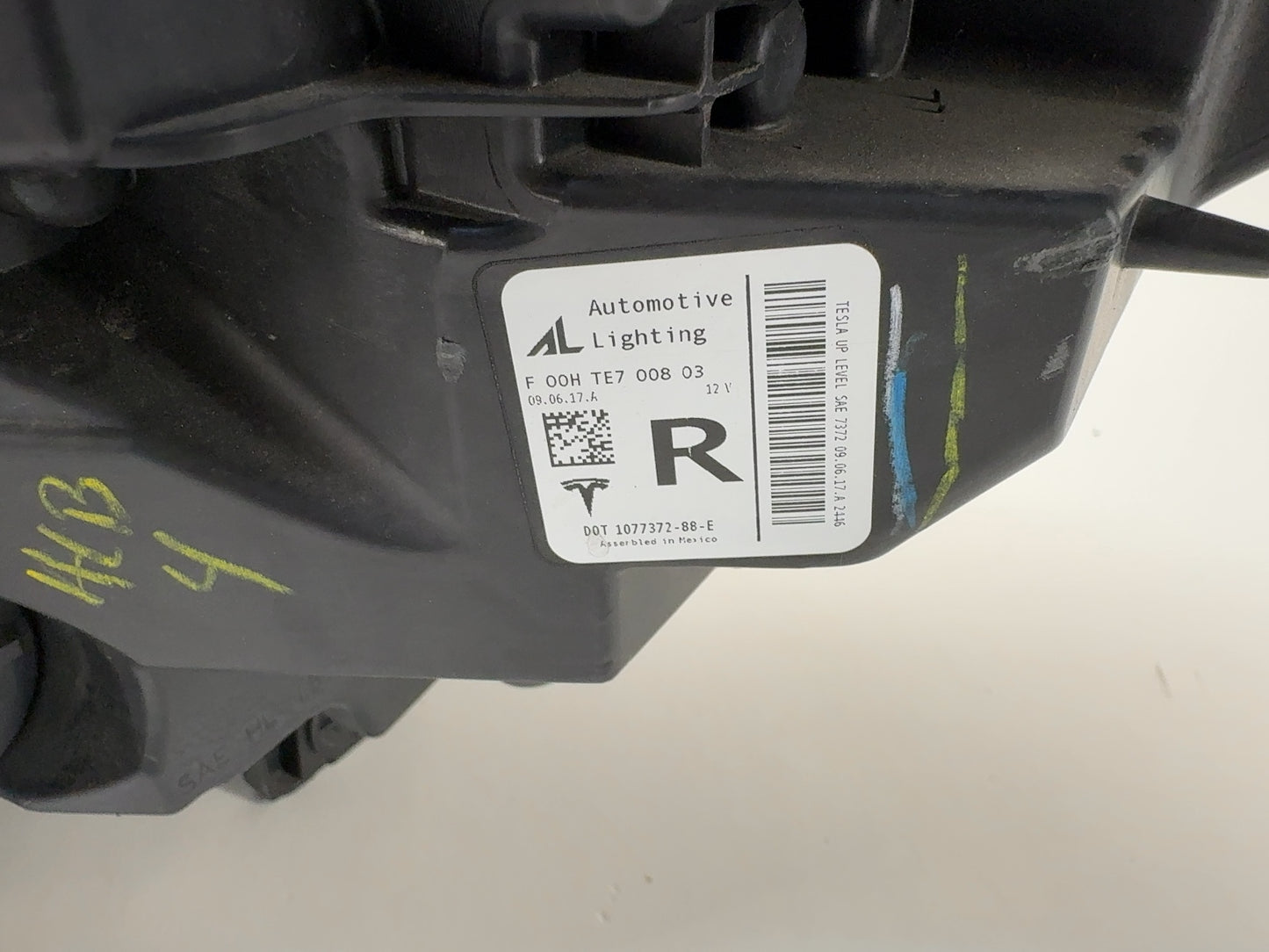 2017 Tesla Model 3 Headlamp Up Level Right 1077372-88-E