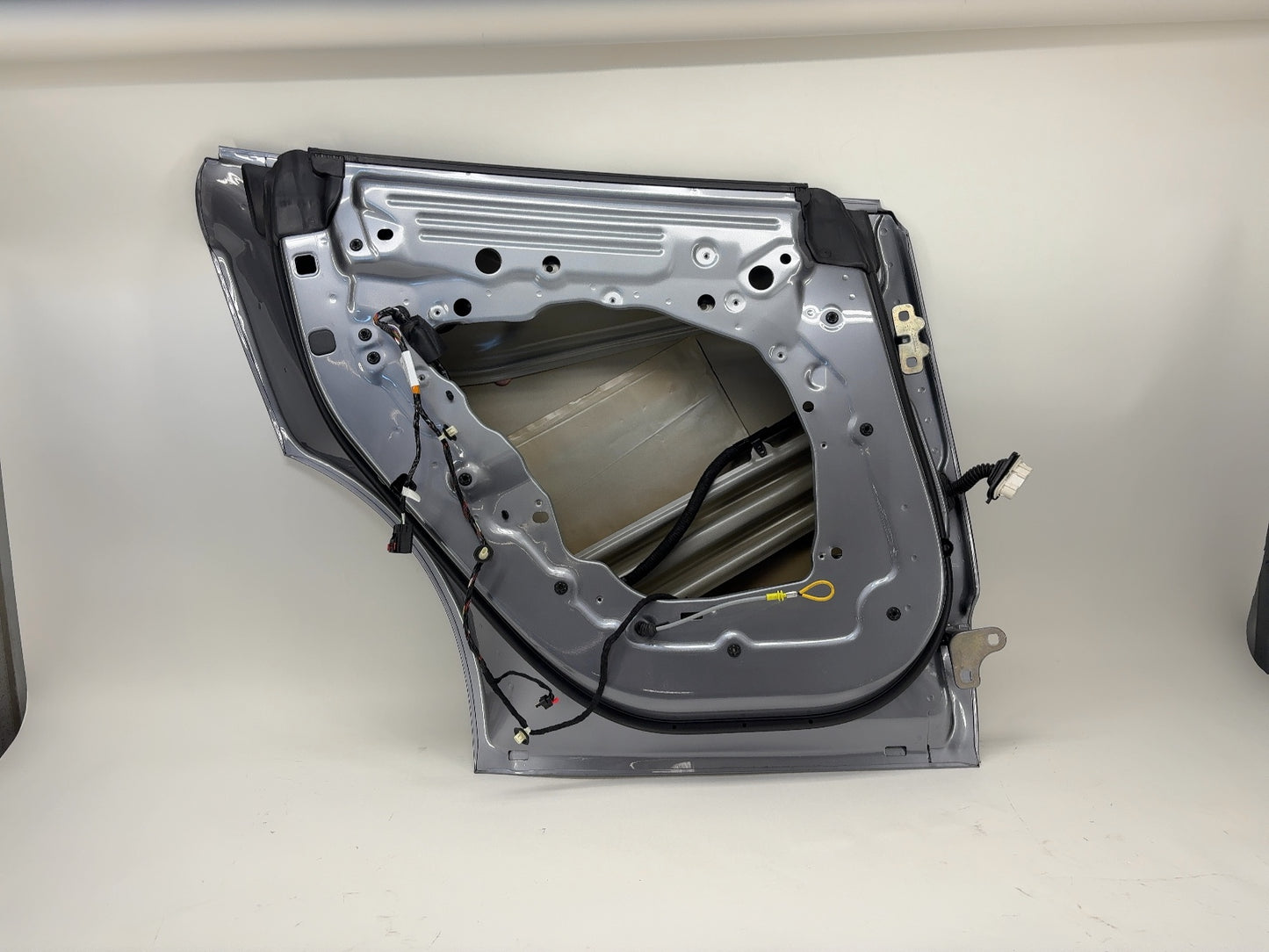 2026 Tesla Model Y Juniper Rear Door Left 2035502-E0-A